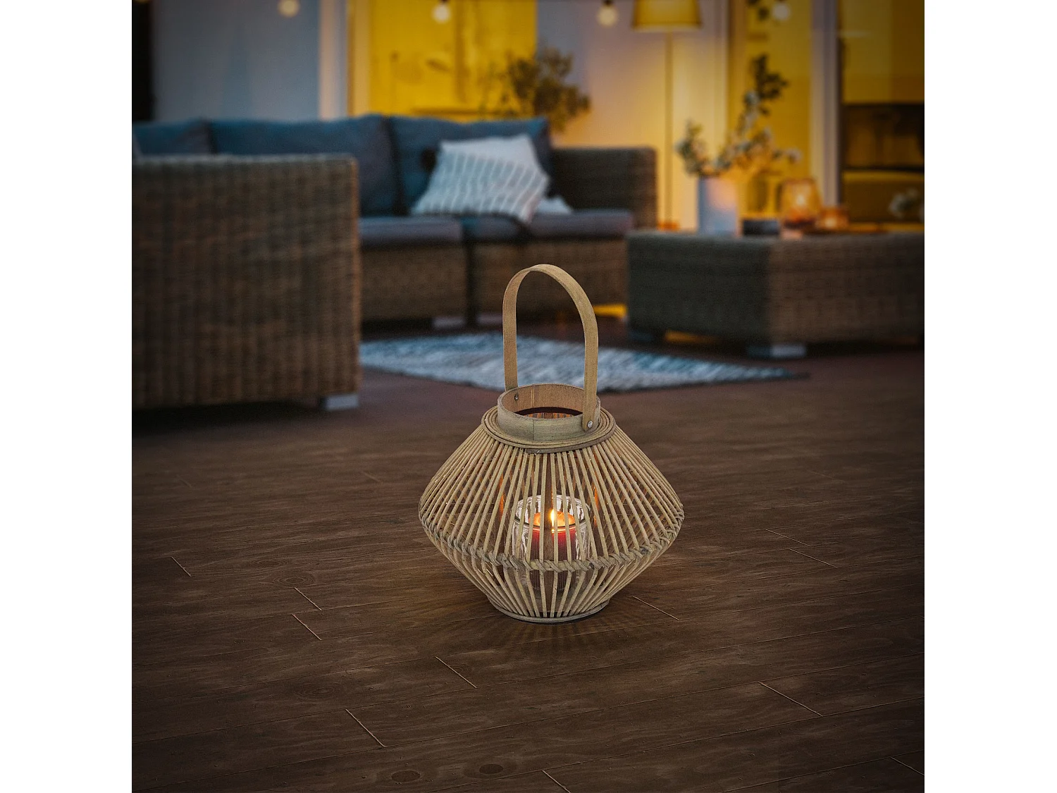 Lanterne en bambou 42 cm naturel avec poignée et insert en verre style bohème pour jardin salon porte-bougie tressé décoratif extérieur ou intérieur