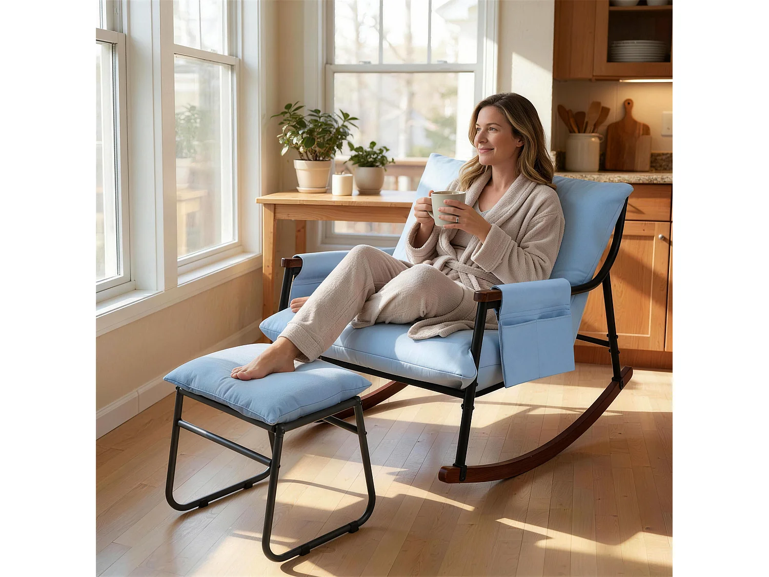 Élégant et Durable – Fauteuil à Bascule en Métal avec Accoudoirs en Bois et Repose-pieds, Coussin Épais de 15 cm, Revêtement en Tissu Technique Moderne, Parfait pou