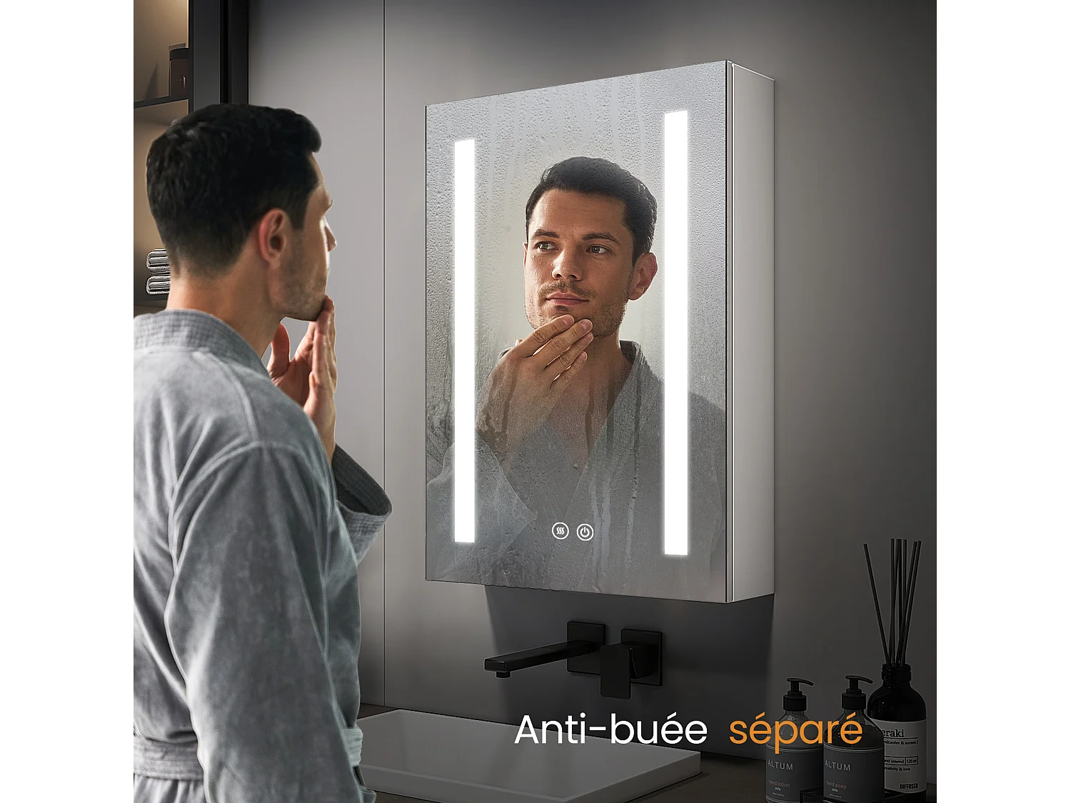 Armoire de toilette LED 60x40cm blanche avec miroir prise et anti-buée EMKE