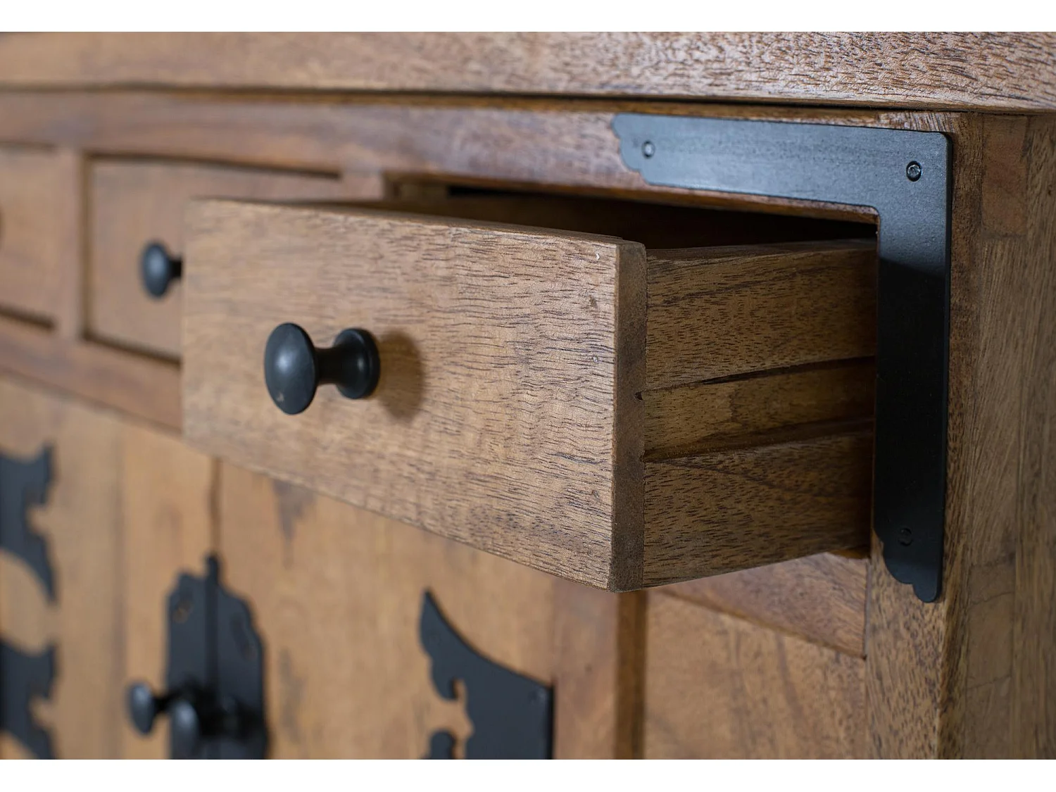 Buffet Corinth en bois de manguier 123 cm x 91 cm x 40 cm