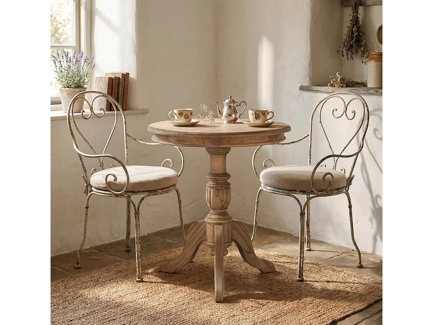 Table d'appoint Solstice en bois de mindi, 77 cm x 70 cm x 70 cm