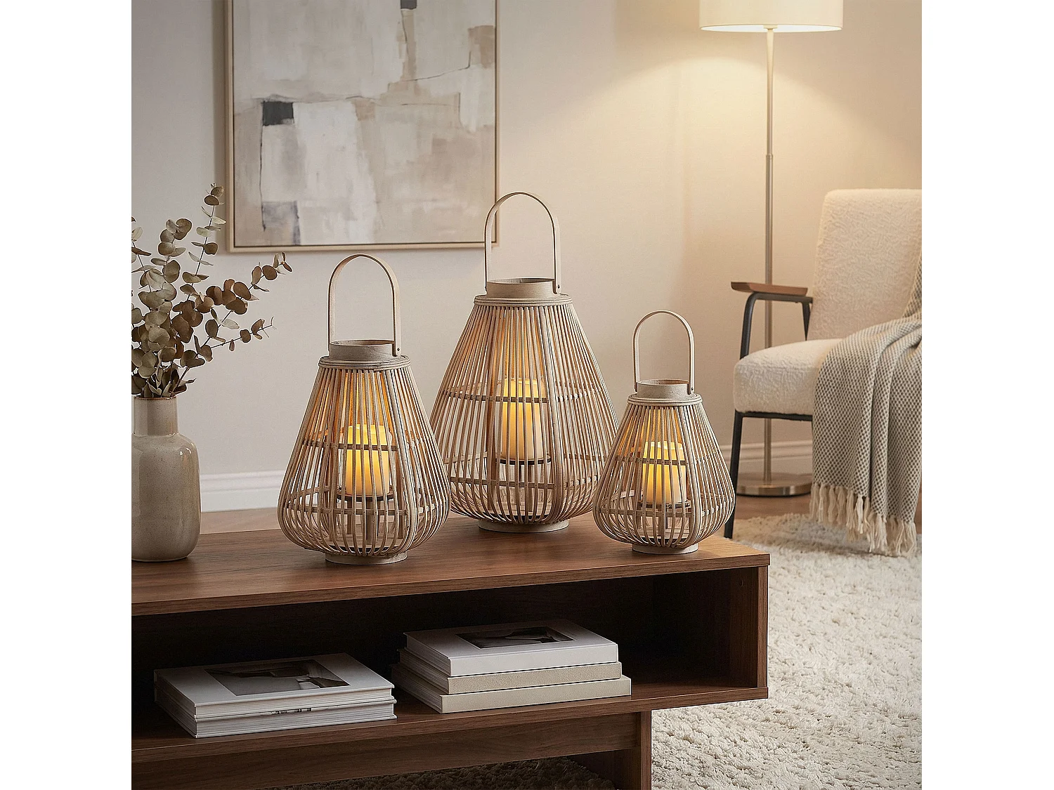 Lanterne en bambou 50 cm naturel avec poignée et insert en verre style bohème pour jardin salon porte-bougie tressé décoratif extérieur ou intérieur