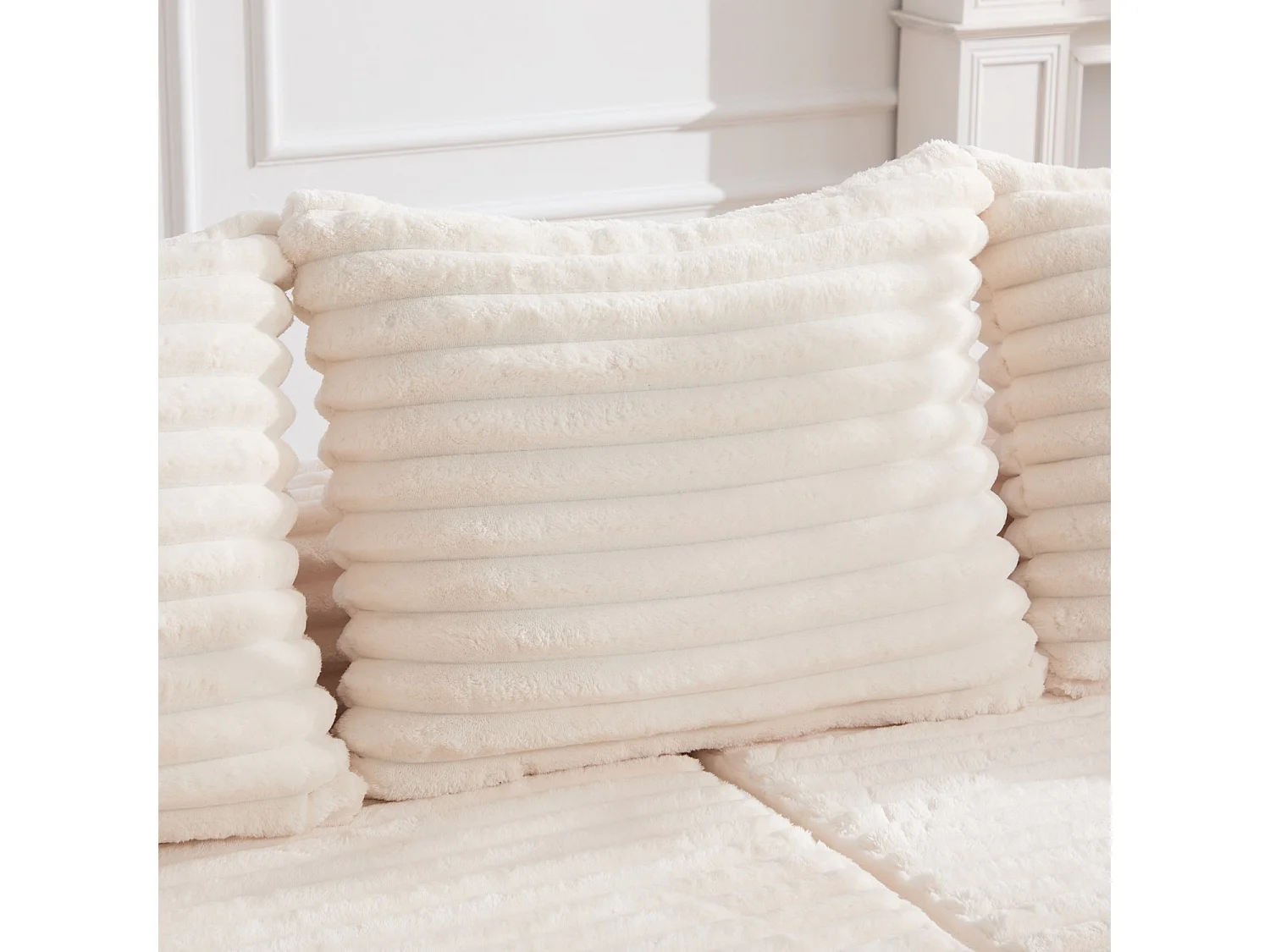 Canapé compact, en velours côtelé, avec coussins supplémentaires, poches de rangement sur les côtés et porte-gobelets, beige