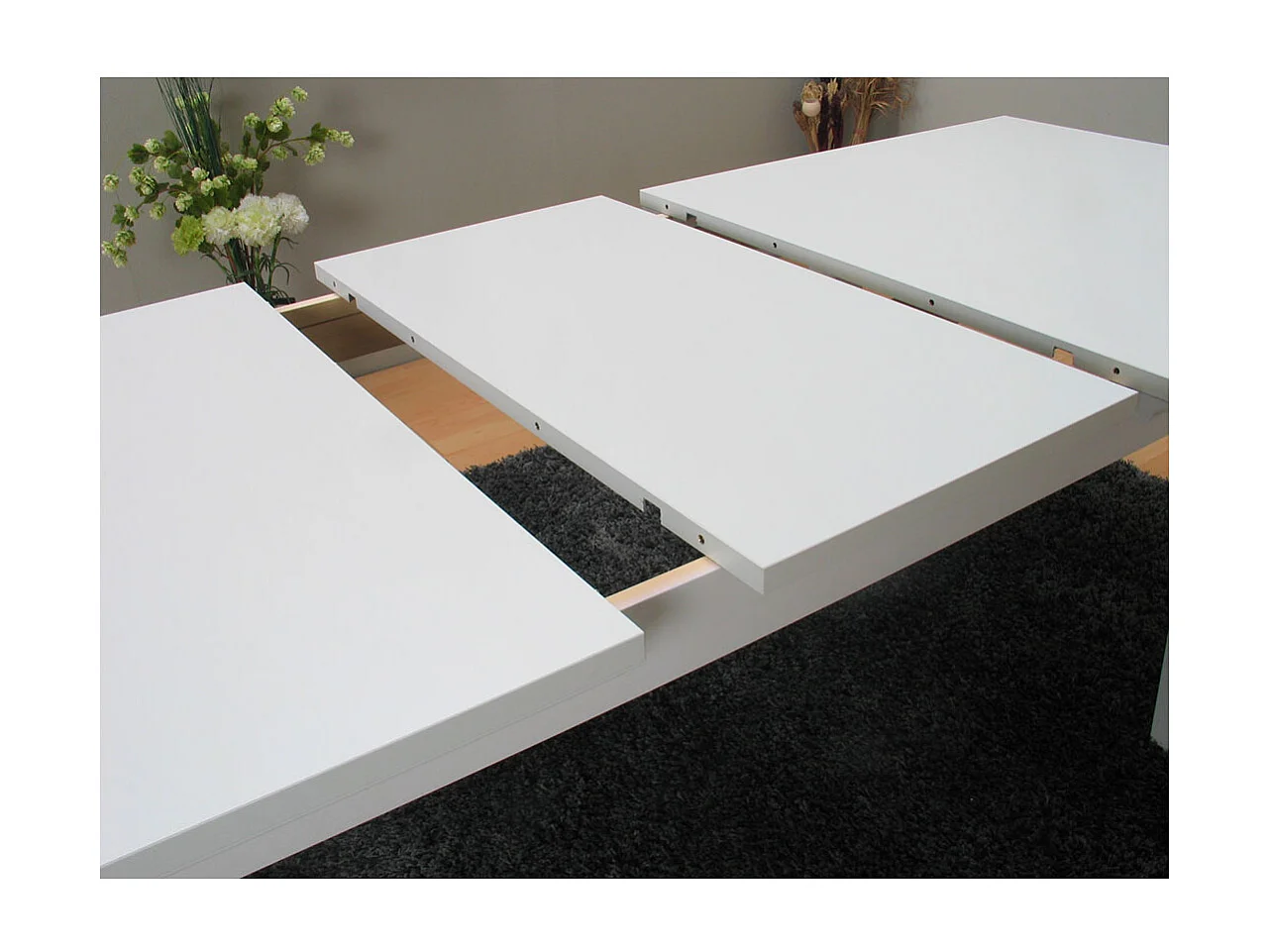 Venedig ensemble pour salle à manger table à manger blanc 95x180/276 avec 2 plateaux supplémentaires 6 chaises velours beige.