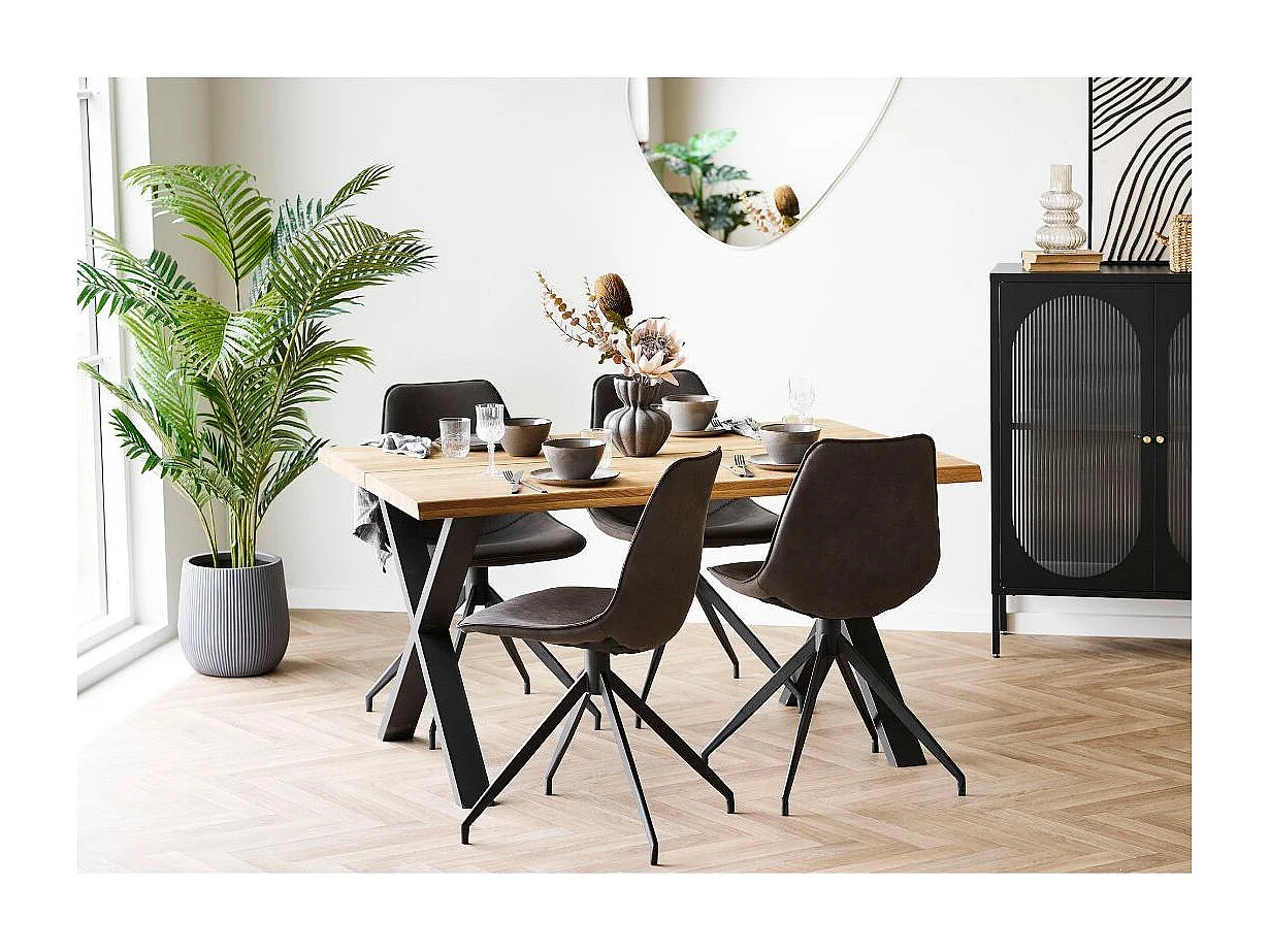 Toulon ensemble pour salle à manger 1 table à manger chêne et 4 chaises grises.