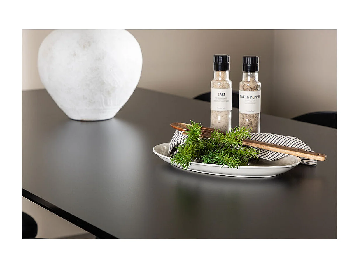 Oslo ensemble pour salle à manger table de salle à manger 100x220cm noir et 6 Skagen chaise velours noir.