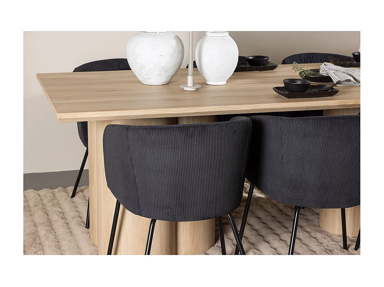 Olivia ensemble pour salle à manger table 100x210cm et 6 chaises velours avec accoudoirs naturel.