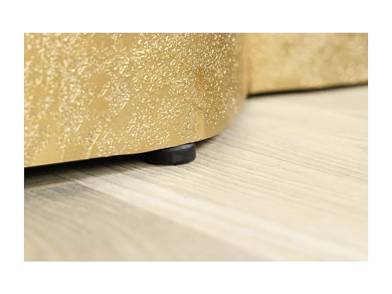 Lage tafel TRIANE goud in organische vorm – Glanzend aluminium asymmetrisch ontwerp