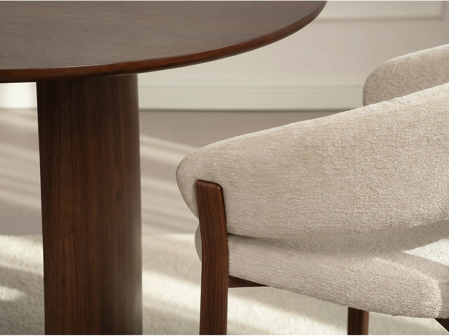 8er Set Esszimmerstühle Cosy – Beiger Stoff / Nussbaum-Füße