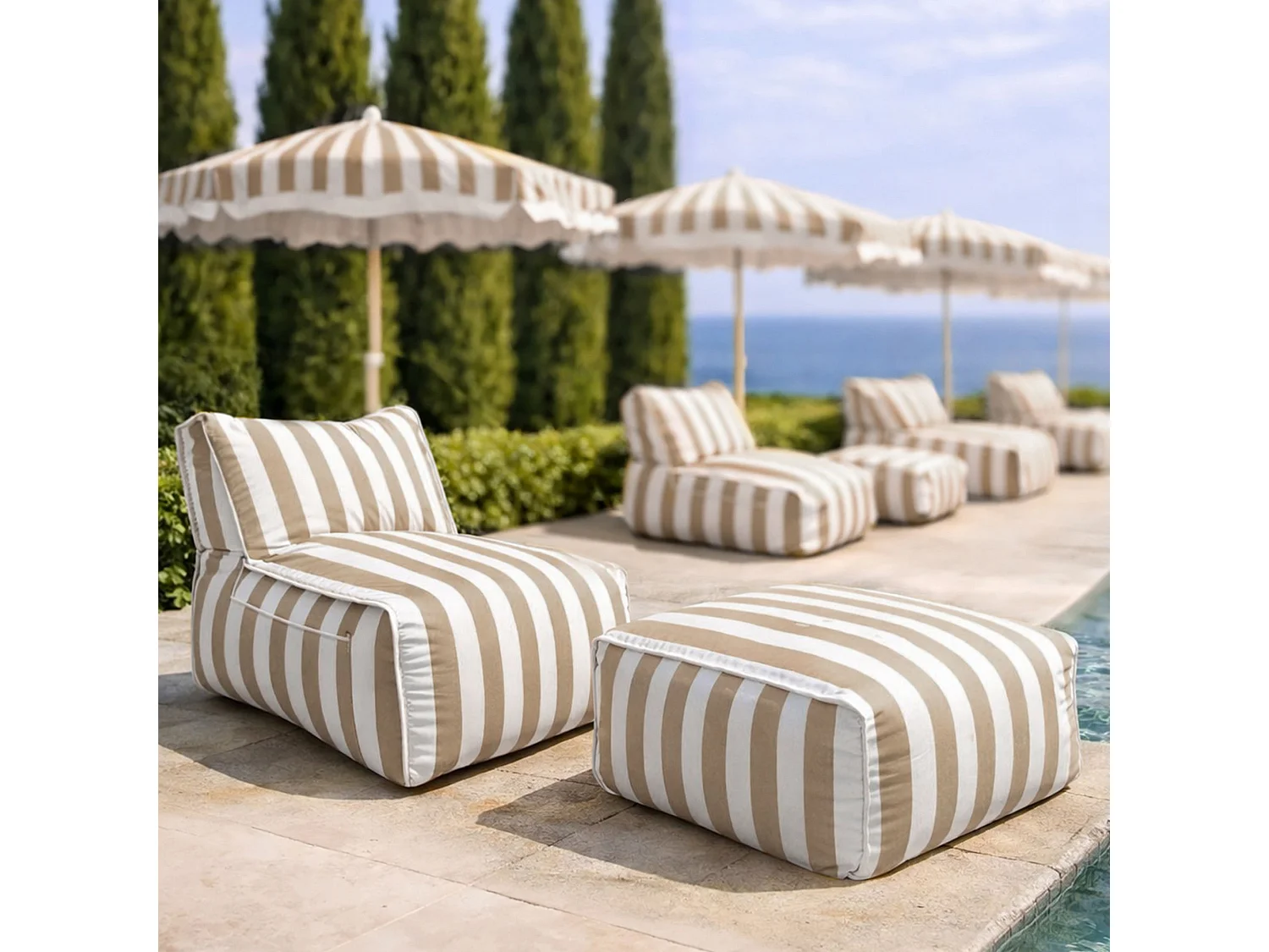Now's Home - Ensemble Fauteuil+pouf Compresses Rayes Taupe Et Blanc Flivio