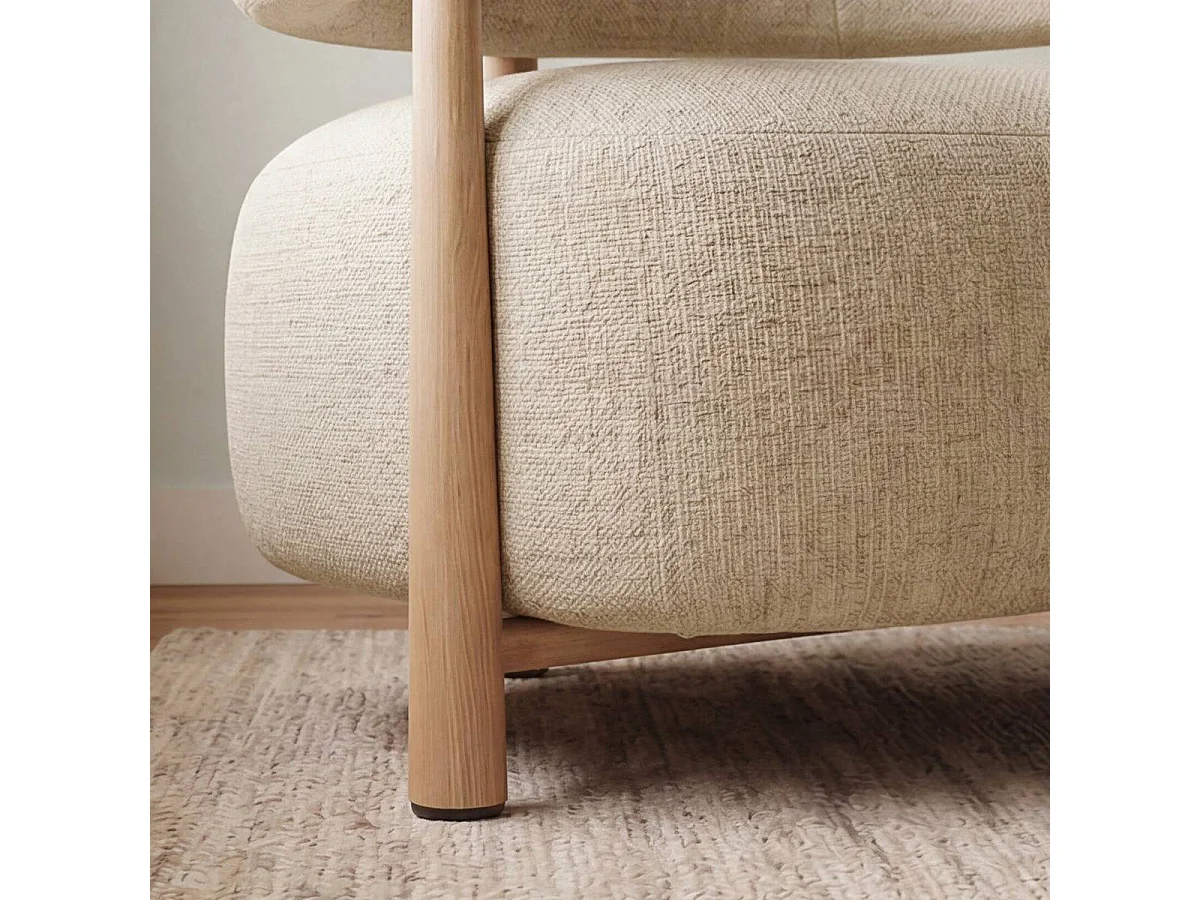 Fauteuil en tissu écru et pieds en métal effet bois Anelia