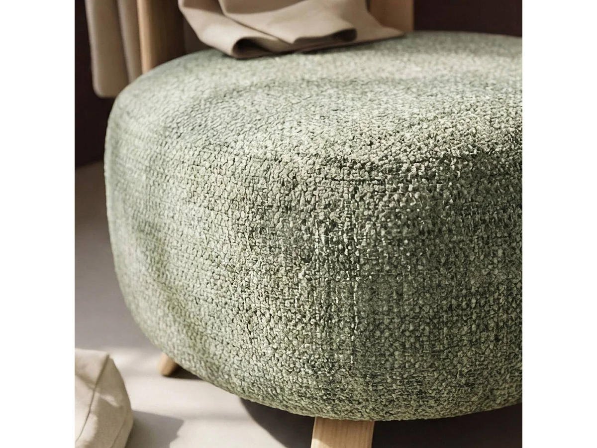 Fauteuil en tissu vert et pieds en métal effet bois Pascaline
