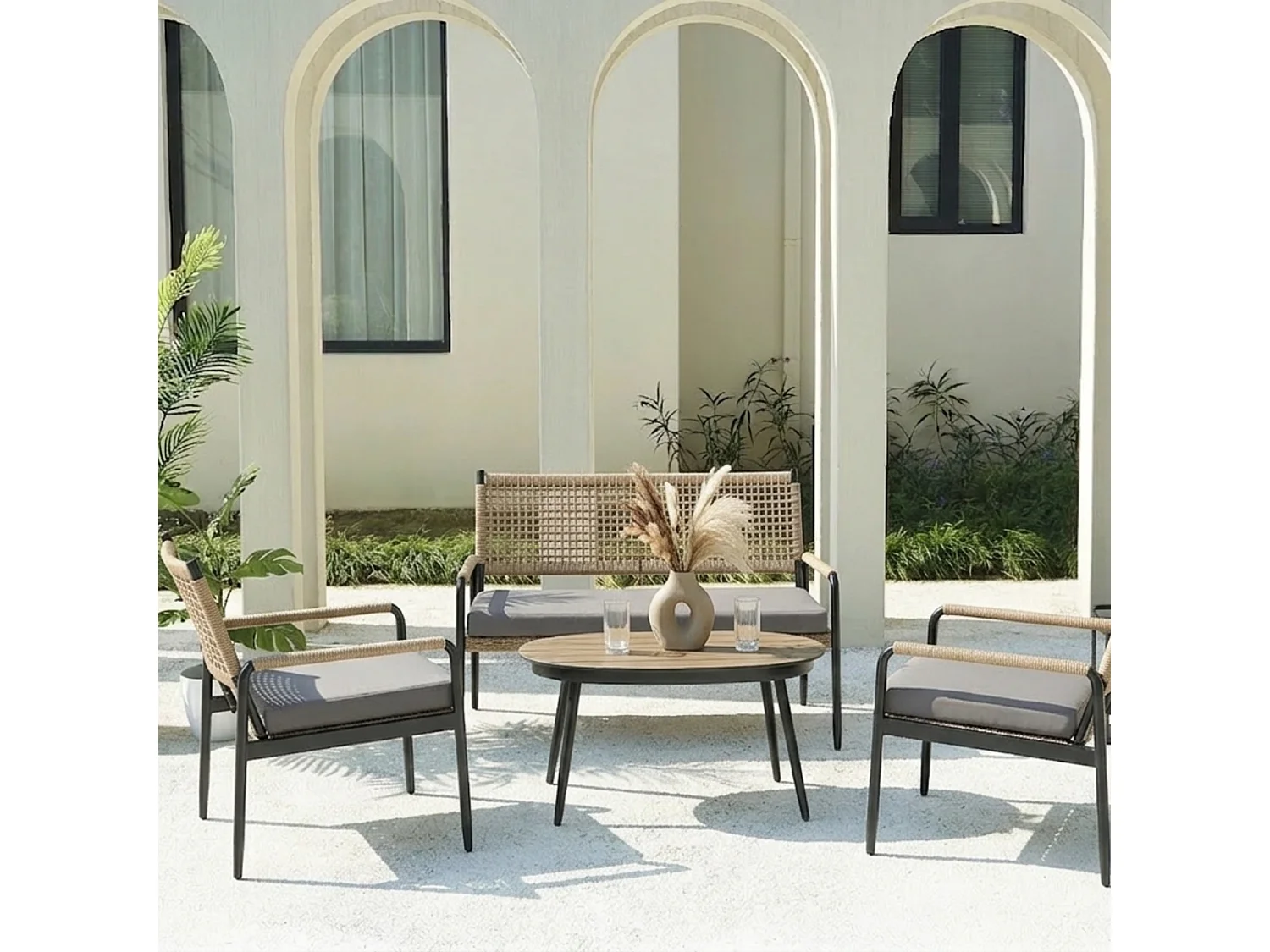 Salon De Jardin En Polyrotin Avec Canapé 2 Places, Fauteuils, Table En Verre Et Coussins Pour 4 Personnes – Gris Foncé + Jaune