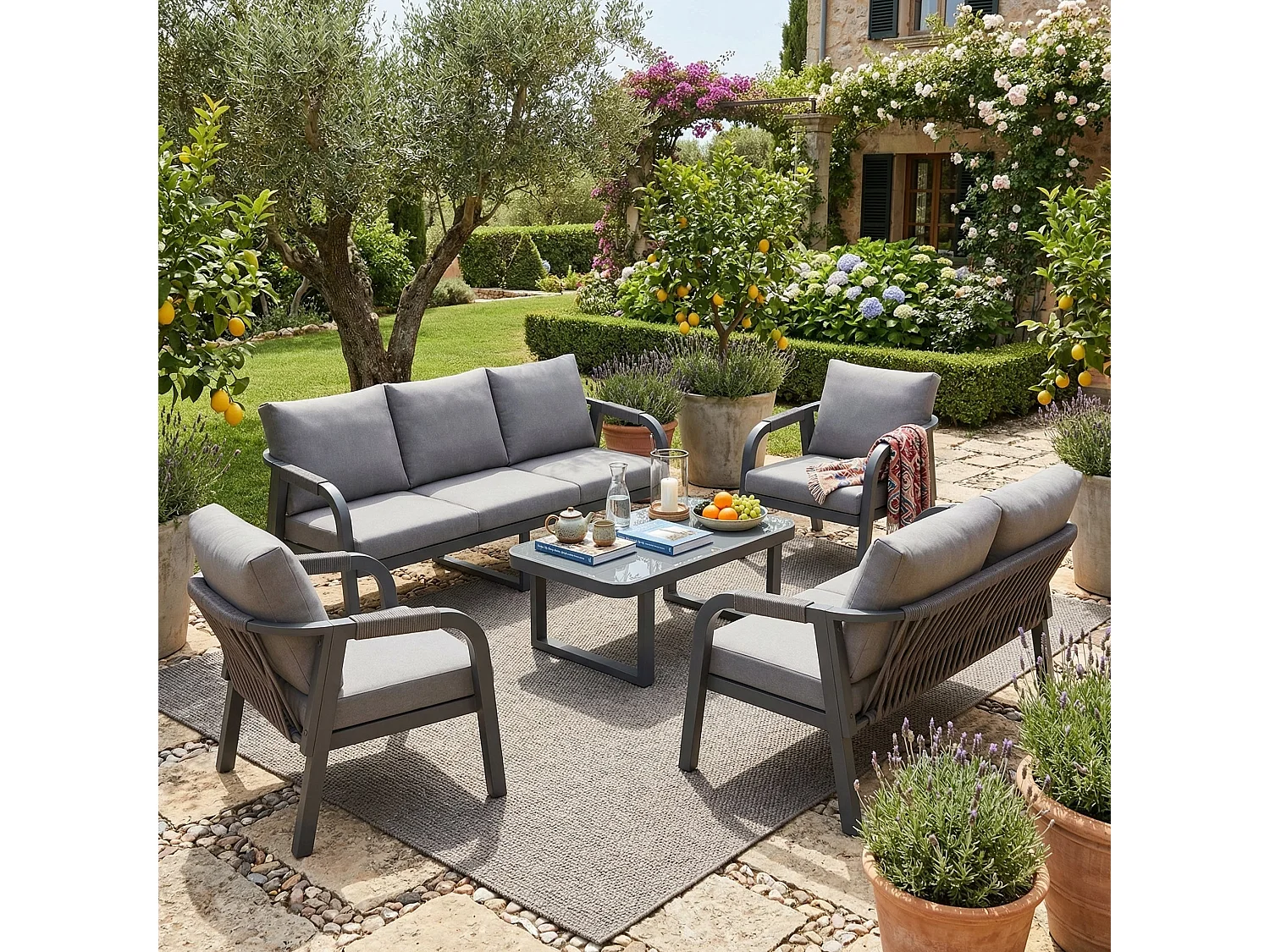 Grand salon de jardin 7 places – Canapé 3P + 2P + 2 fauteuils – Table verre – Structure fer galvanisé – Tressage corde – Gris
