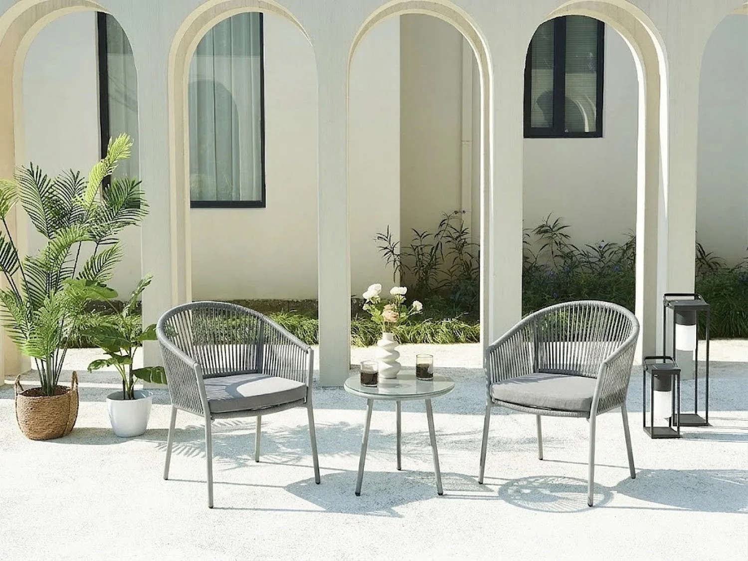 Salon De Jardin en Rotin 2 Fauteuils + Table Avec Plateau Verre, Résistant Aux Intempéries, Gris