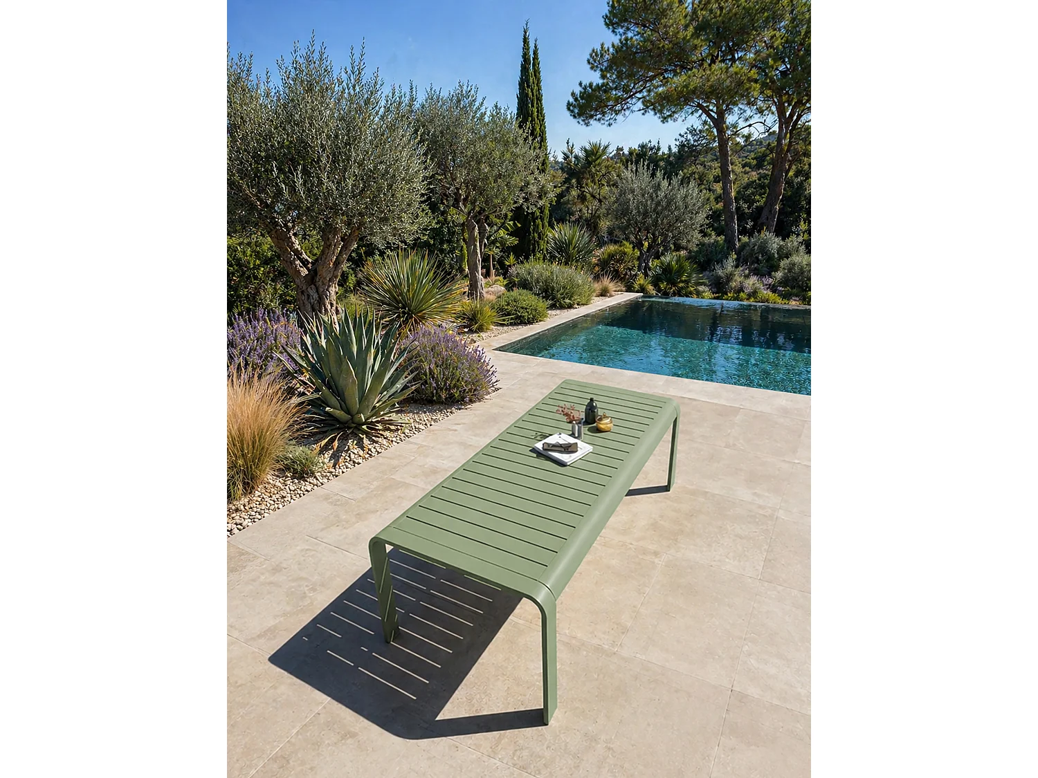 Table de jardin en aluminium coloris olive - HANOI