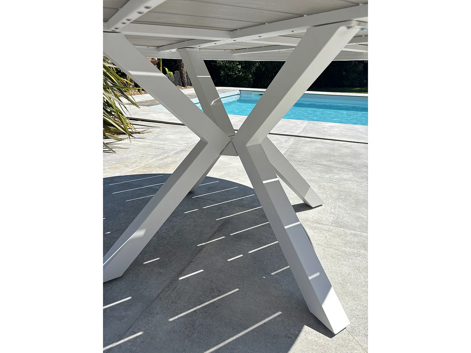 Table de jardin 6 places - Blanc - ELBA