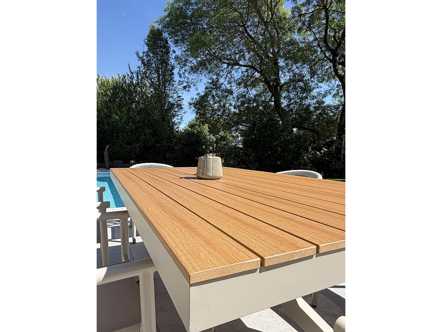 6-sitzige Garten-Essgruppe aus Aluminium – Greige