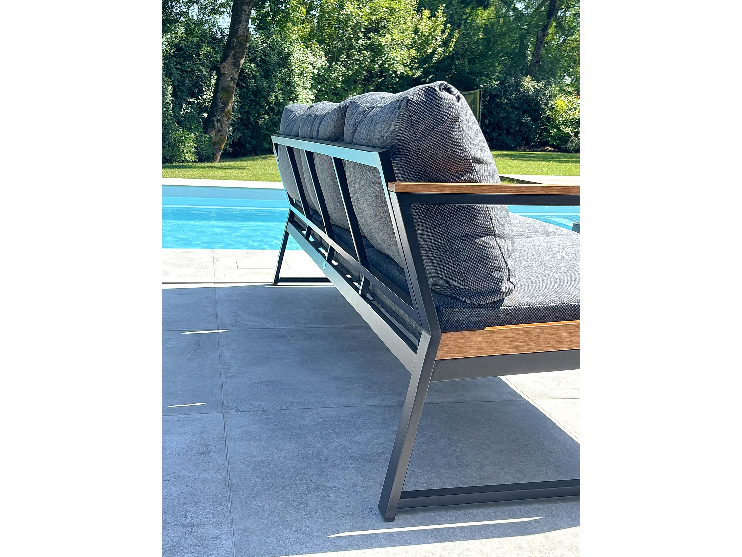 Salon de jardin bas 5 places - Noir - TADEO