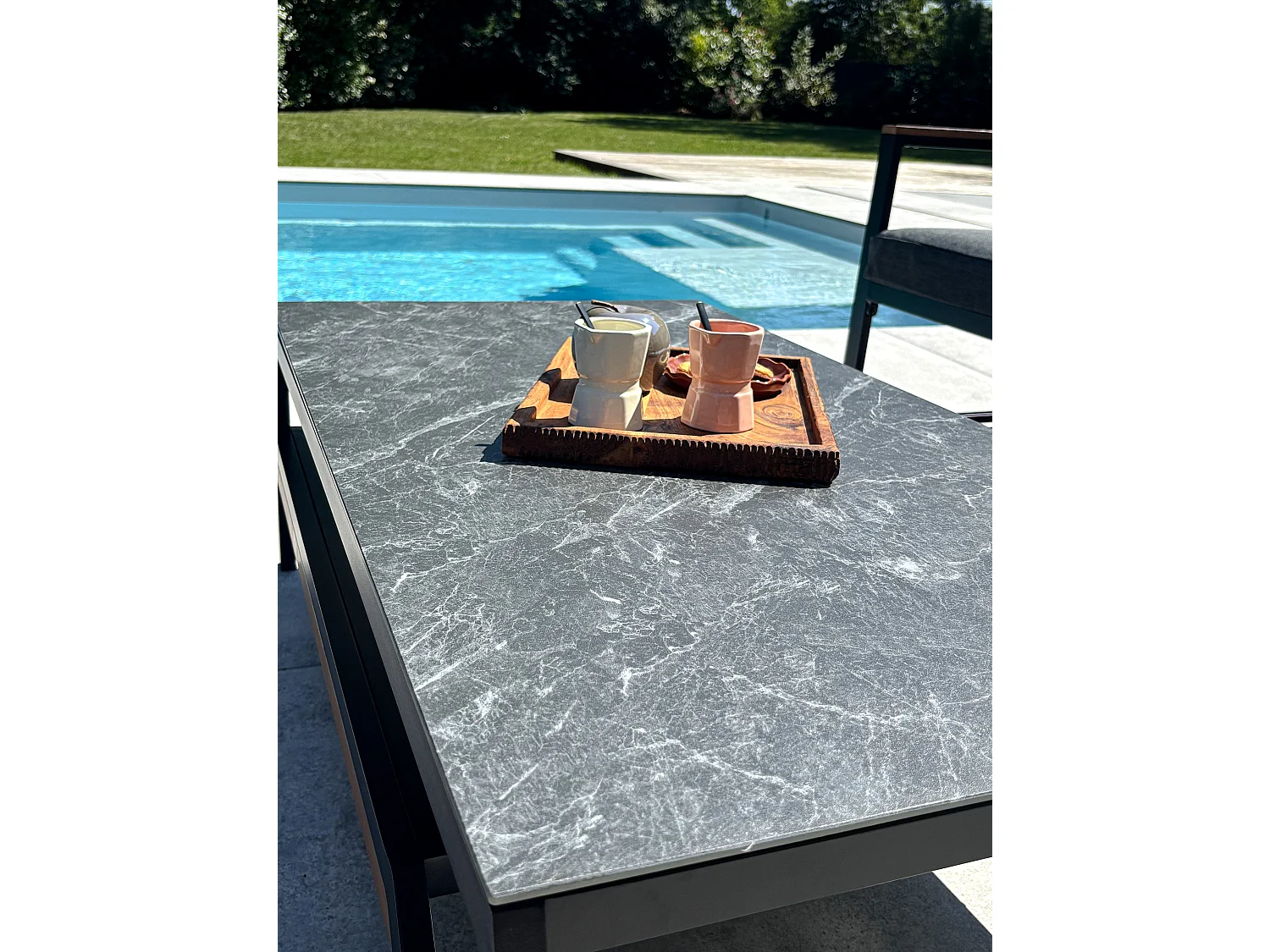 Salon de jardin bas 5 places - Noir - TADEO