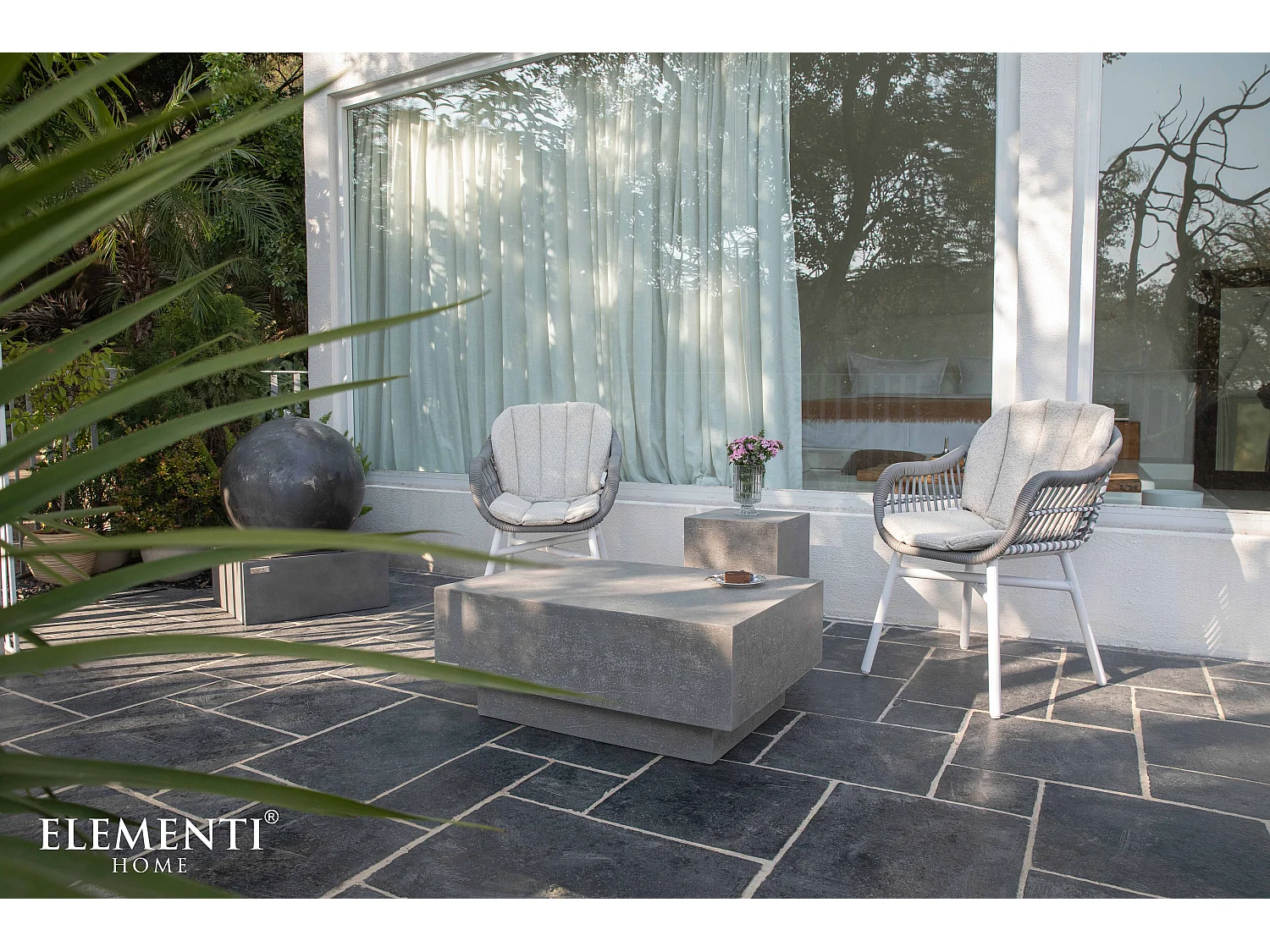 Table basse TEVERE en béton fibré 86x86x36 cm