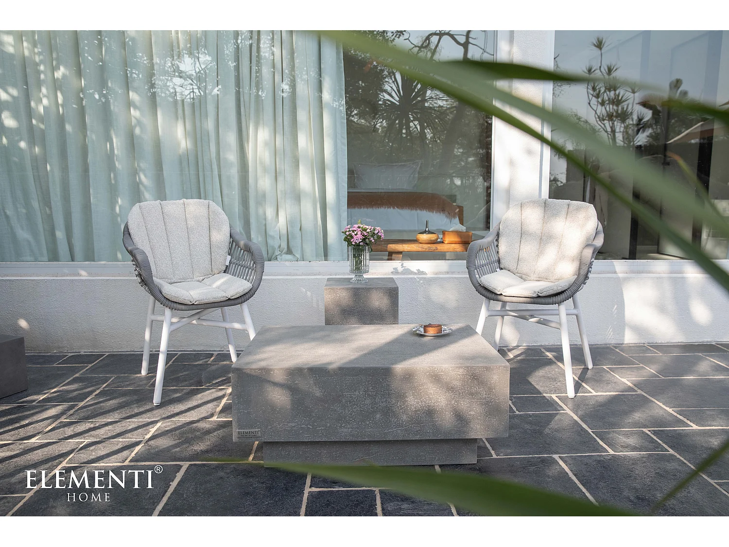 Table basse TEVERE en béton fibré 86x86x36 cm