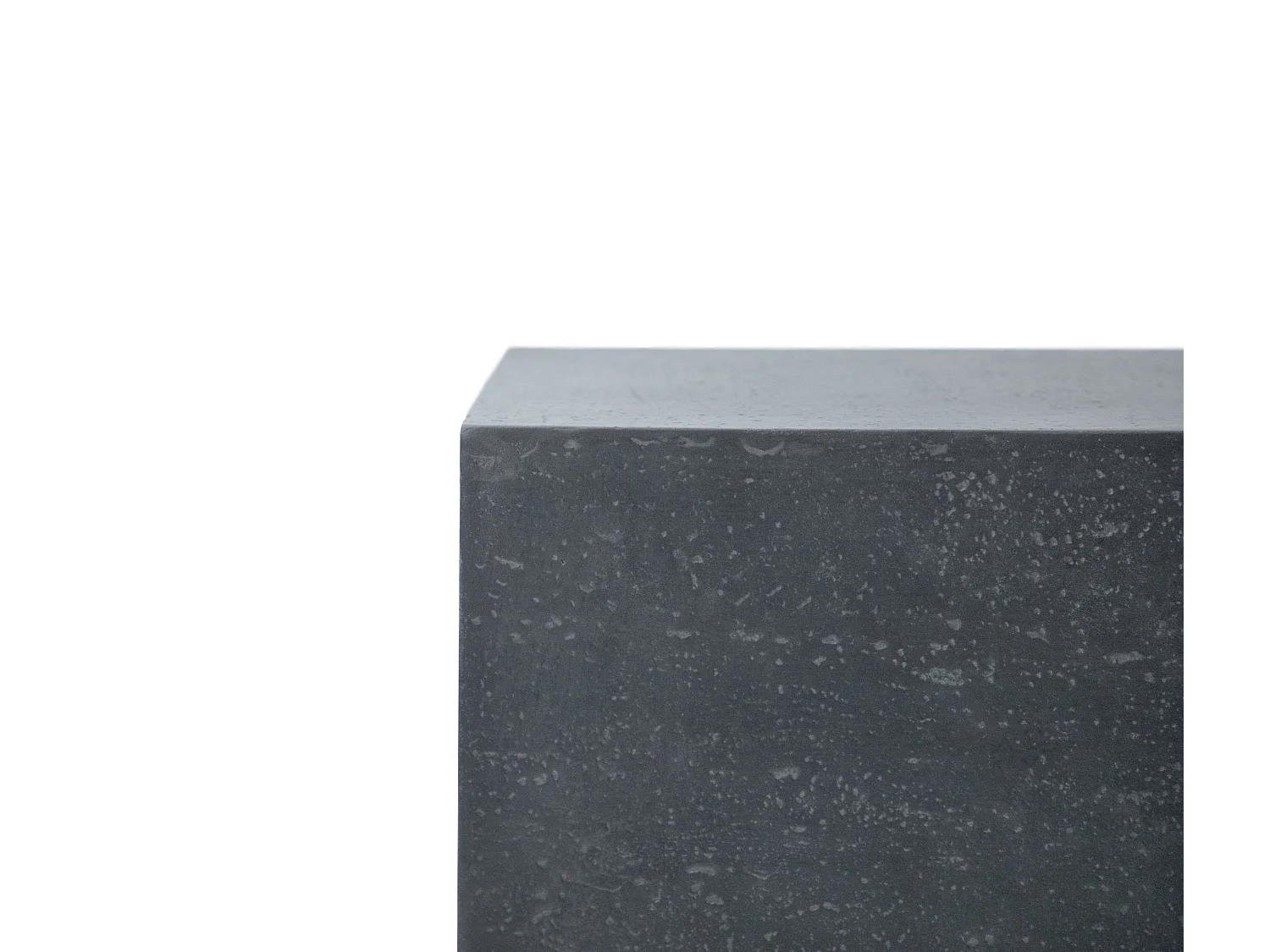 Table d'appoint TEVERE en béton fibré 45x45x51 cm
