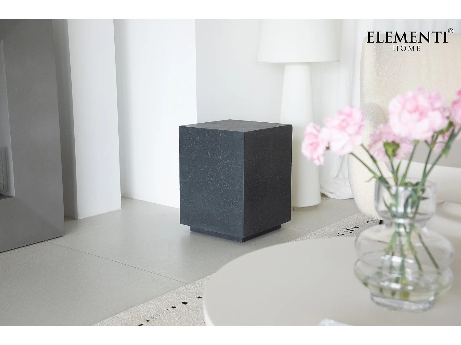 Table d'appoint TEVERE en béton fibré 35x35x46 cm