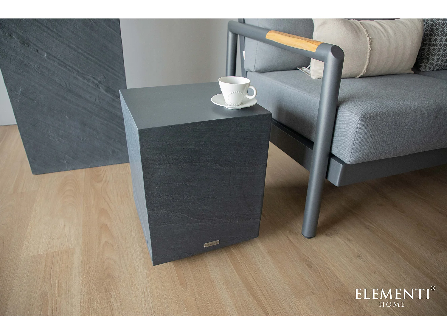 Table d'appoint COLORADO en béton fibré 35x35x46 cm