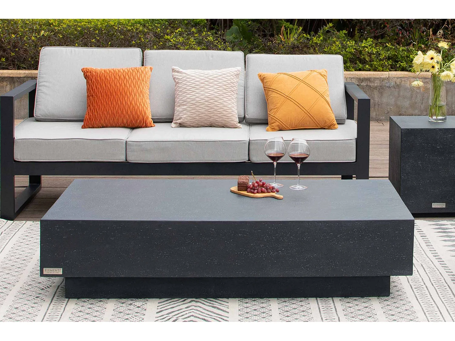 Table basse TEVERE en béton fibré 153x77x36 cm