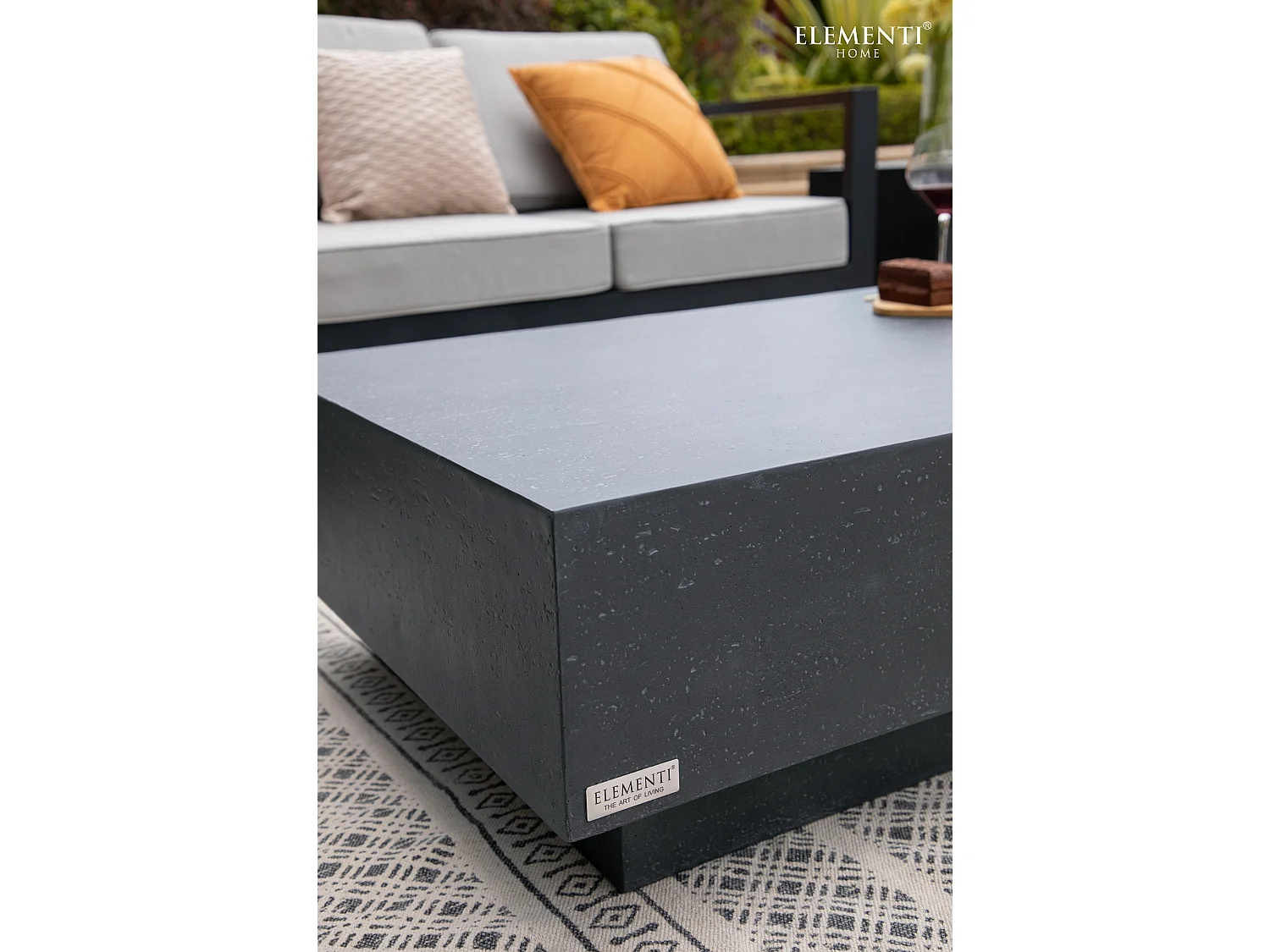 Table basse TEVERE en béton fibré 153x77x36 cm
