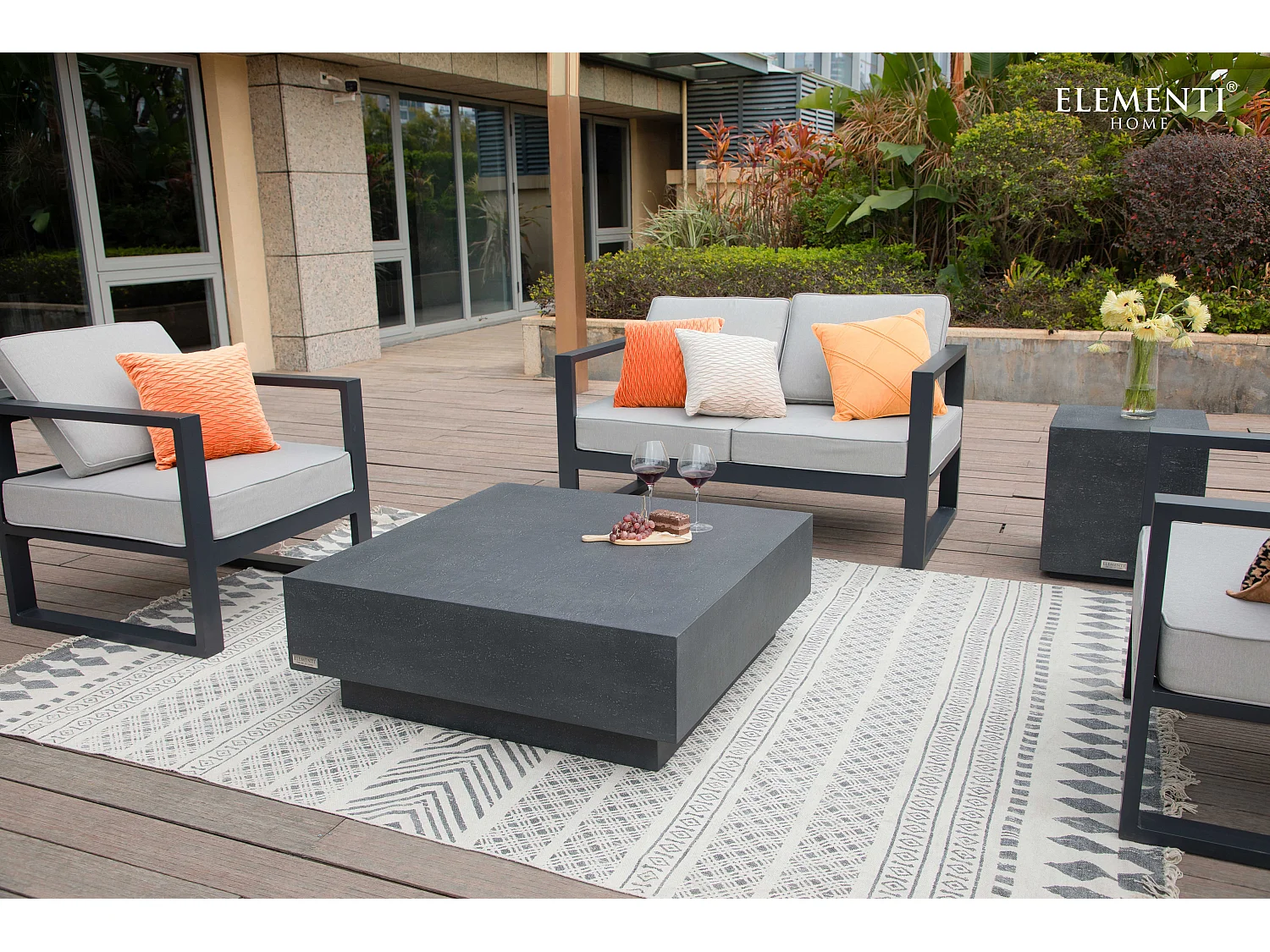 Table basse TEVERE en béton fibré 102x102x36 cm