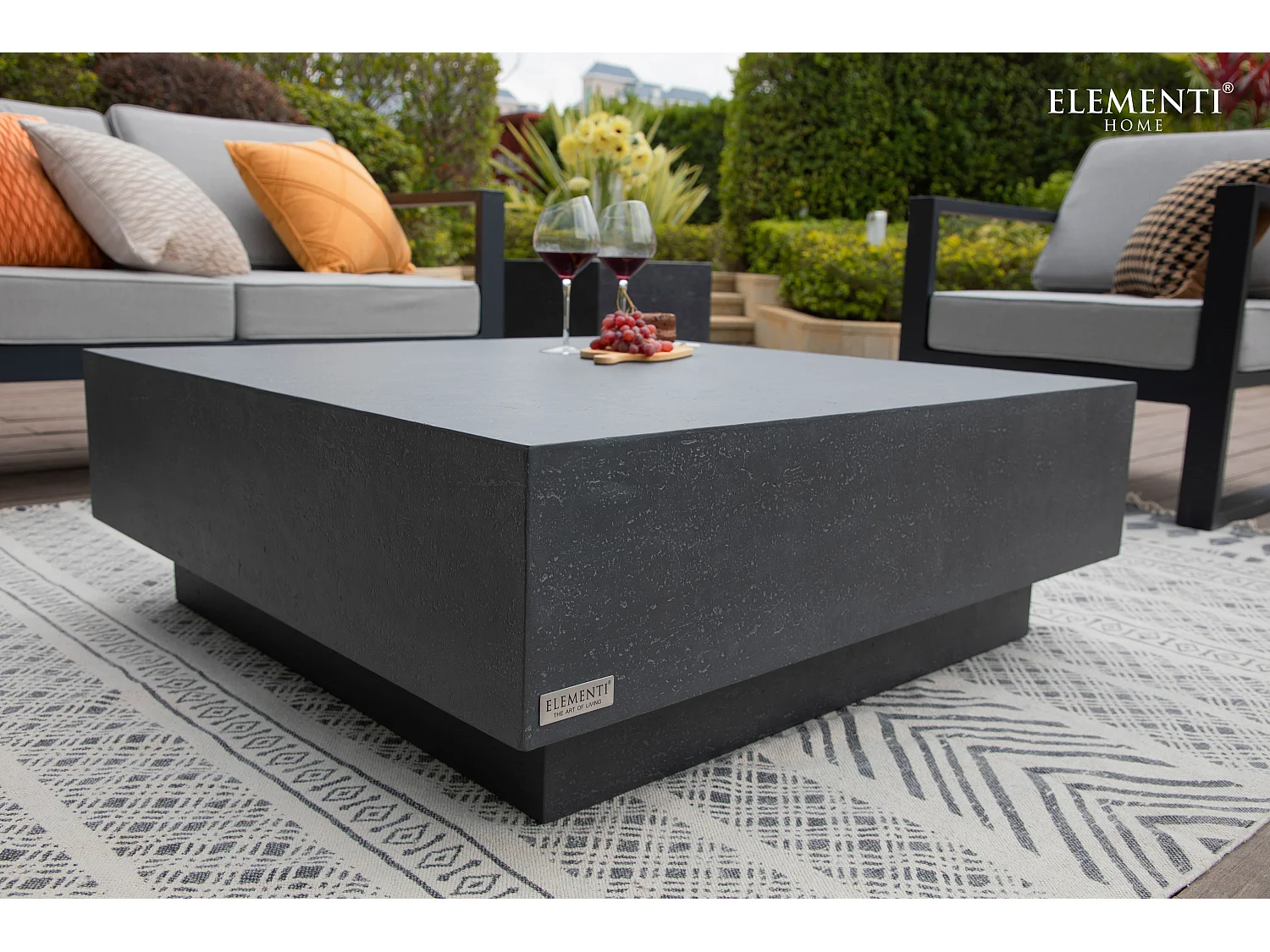 Table basse TEVERE en béton fibré 102x102x36 cm