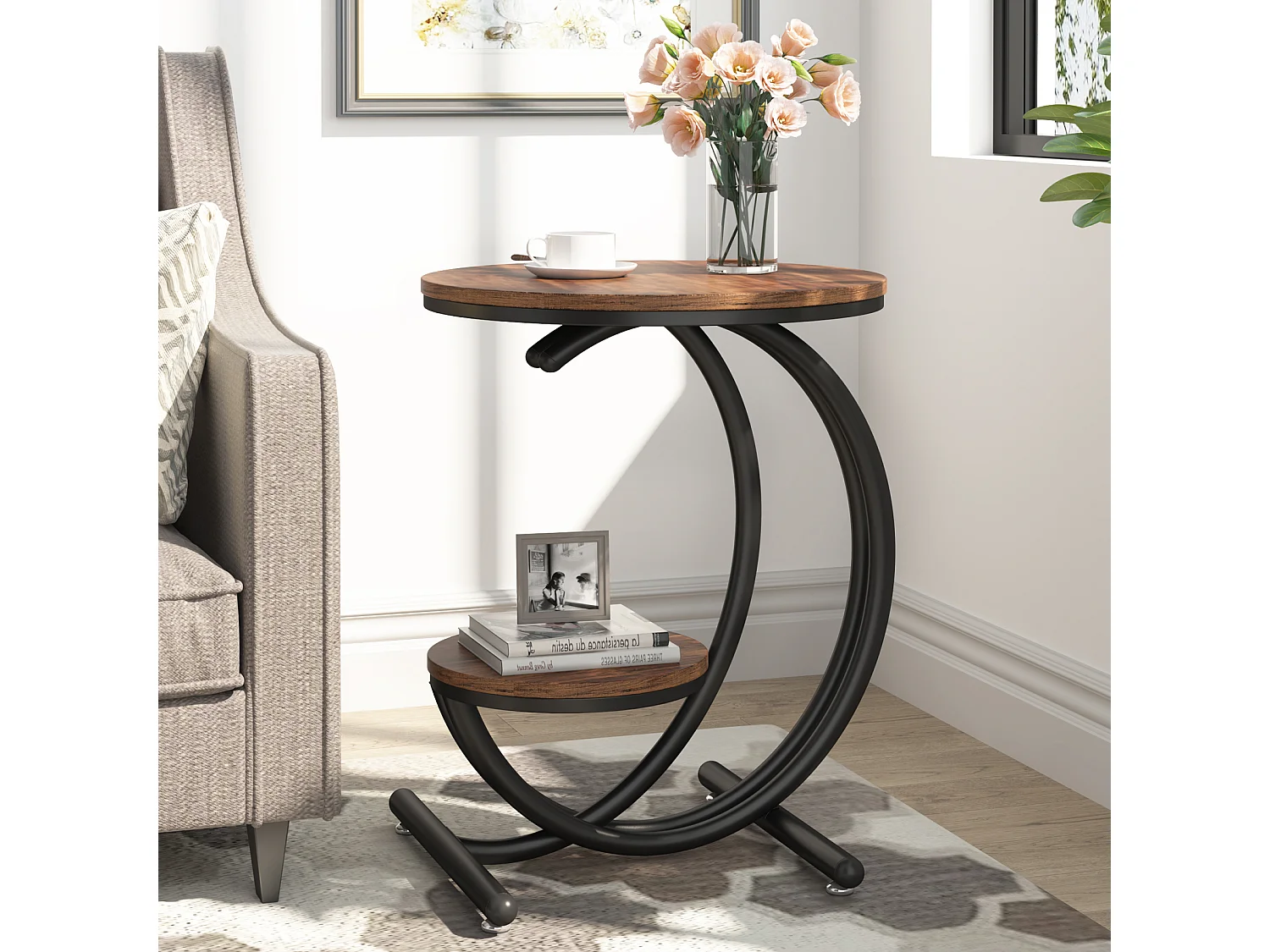 Table d'appoint ronde à deux niveaux de style industriel avec étagères de rangement, petite table rustique, table de chevet