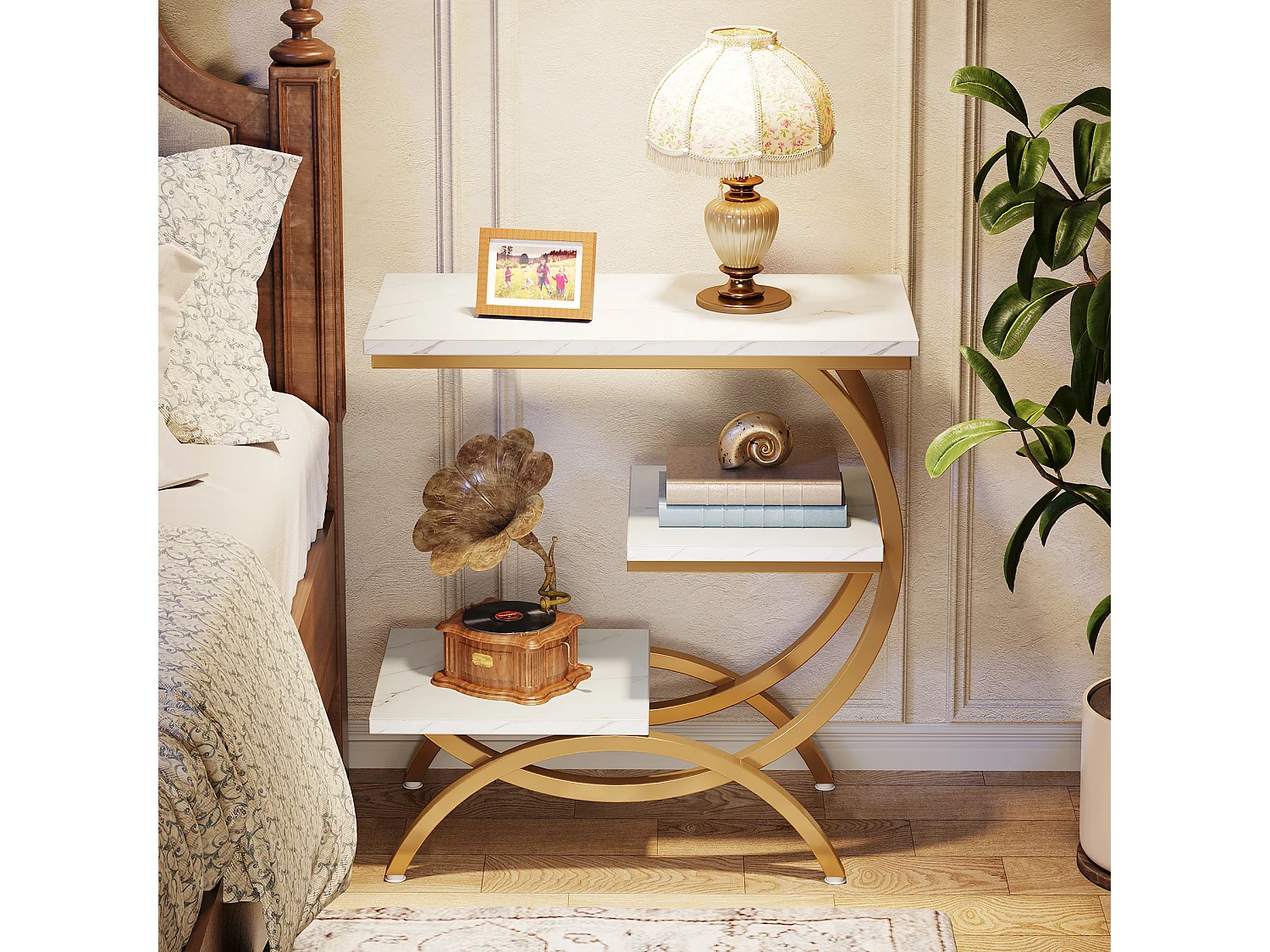 Table d'appoint industrielle en forme de C à 3 niveaux, petite table de chevet pour canapé, idéale pour les petits espaces de salon, blanc et or.