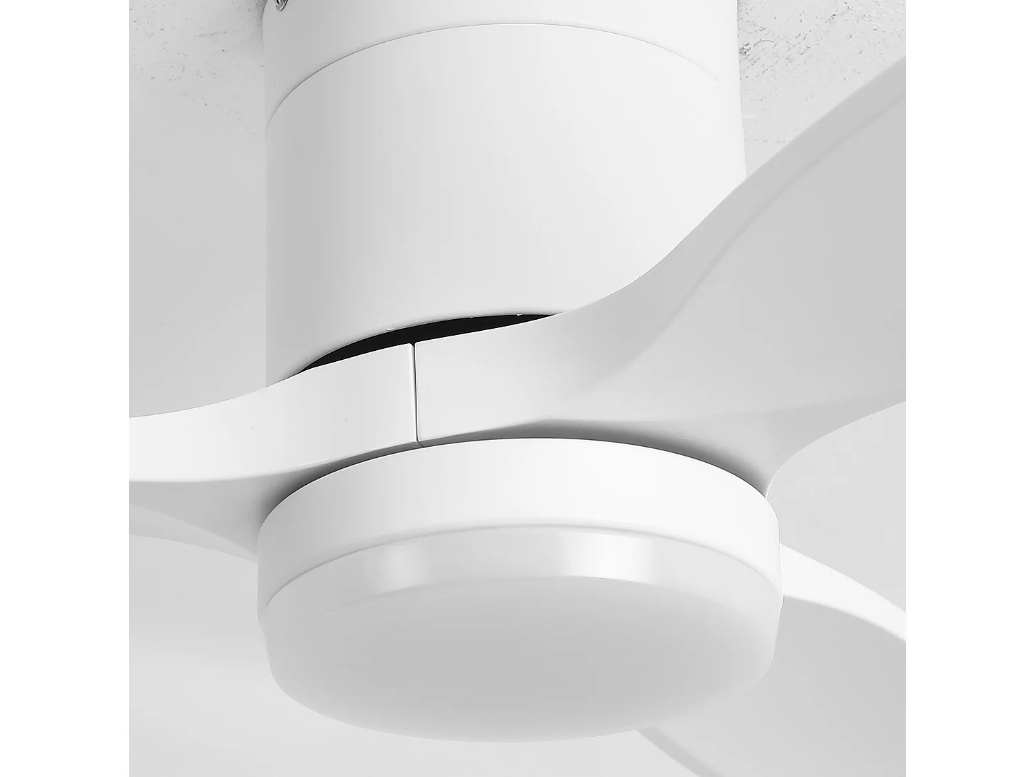 Parrot Uncle Deckenventilator mit LED-Licht, 132 cm, DC-Motor, 6 Geschwindigkeiten, flach an der Decke, leise, inkl. Fernbedienung, mattweiß