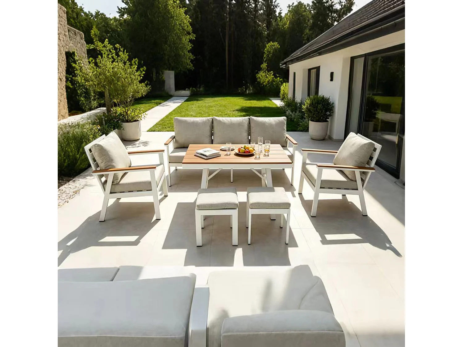 Ensemble de jardin 7 places avec table effet bois APIA