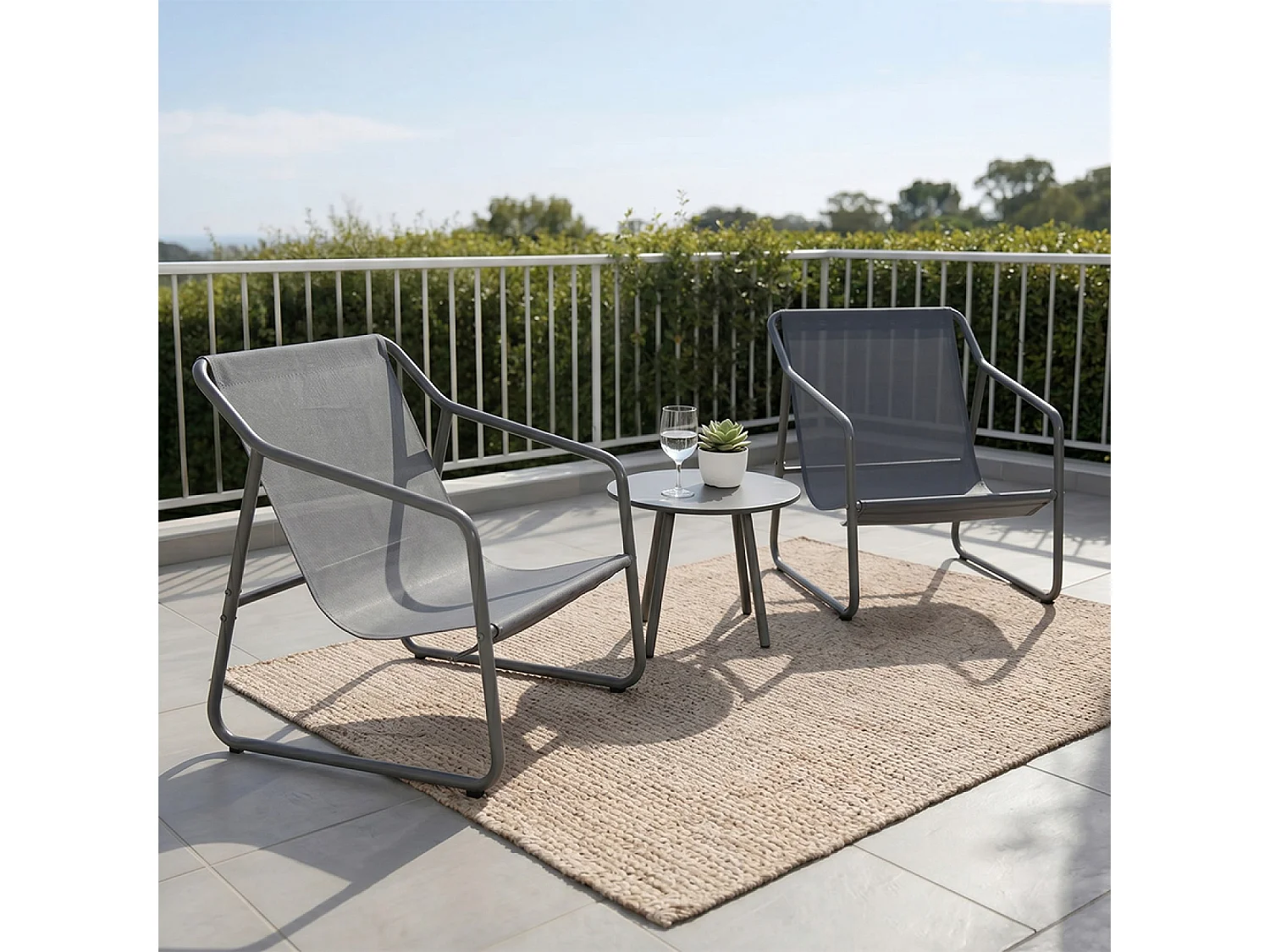 Ensemble de jardin 2 fauteuils gris avec table basse ATRANI