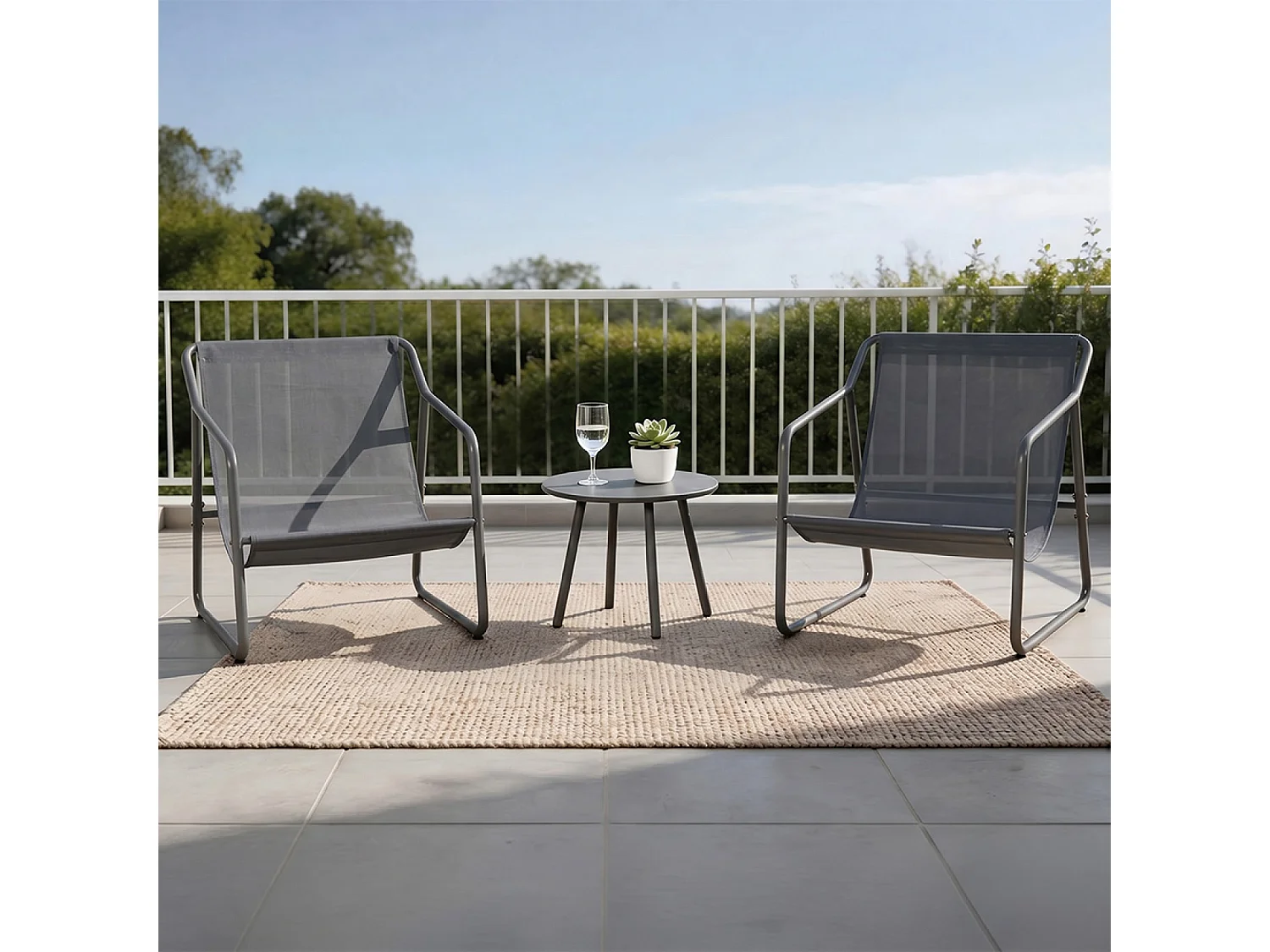 Ensemble de jardin 2 fauteuils gris avec table basse ATRANI