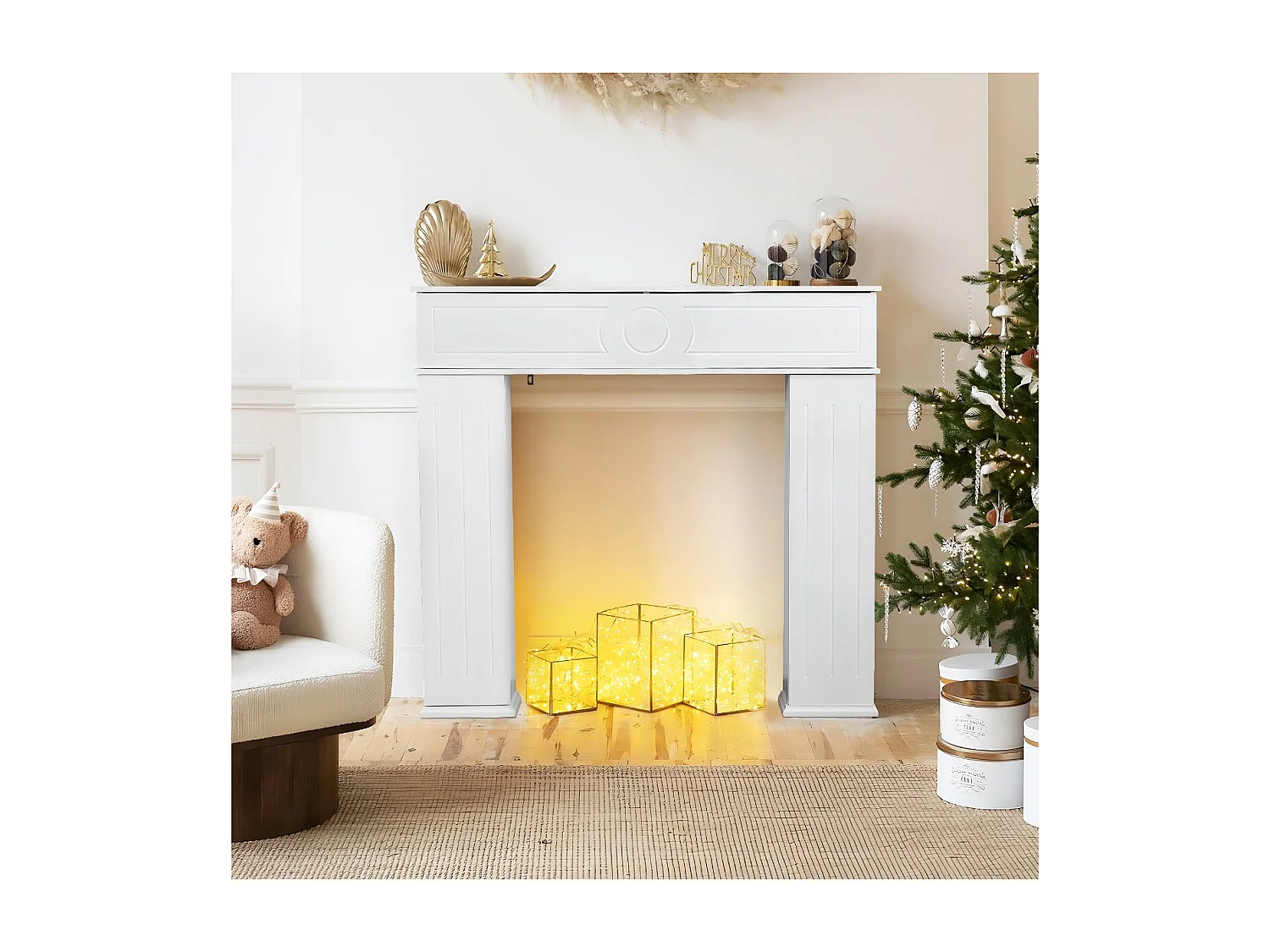 Meuble cheminée décoratif blanc avec rangement, manteau de cheminée 3 portes, console salon style classique
