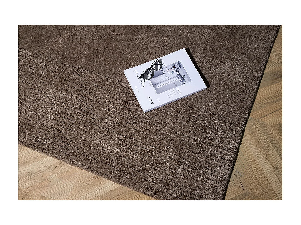 Matteo tapis 350x253cm marron.