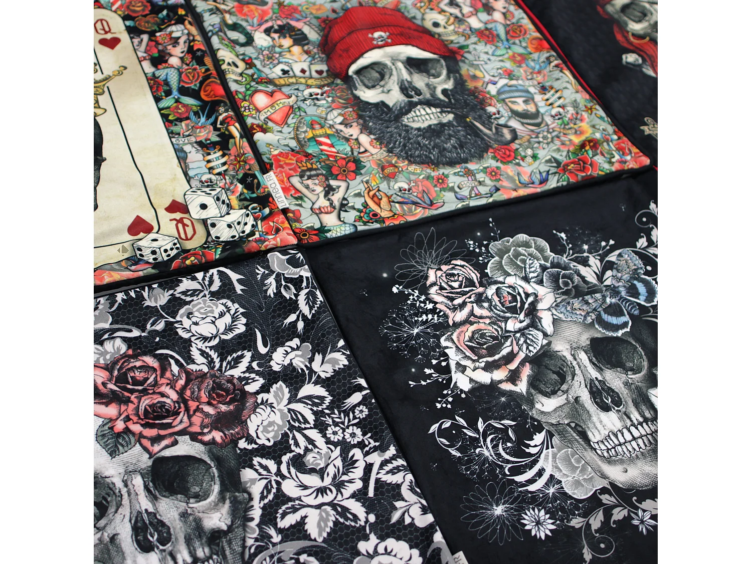 Housse de coussin 45x45 cm Tête de mort Dame de coeur