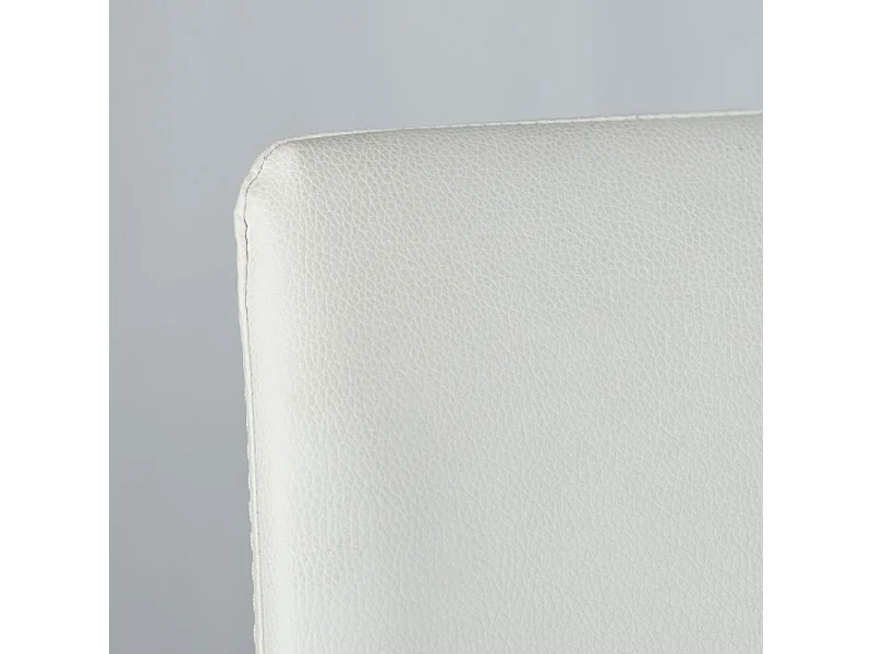 Lot de 4 chaises empilables en simili blanc et 4 pieds en acier - LUFY