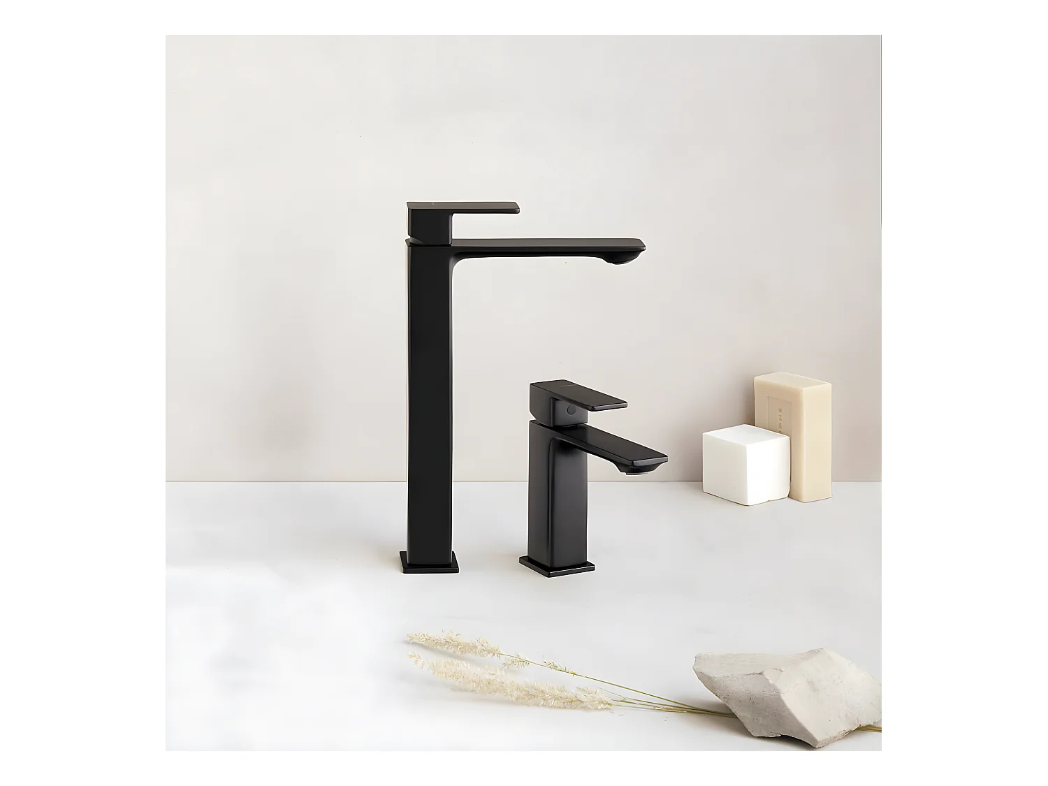 Robinet mitigeur lavabo réhaussé CUBO  Noir mat