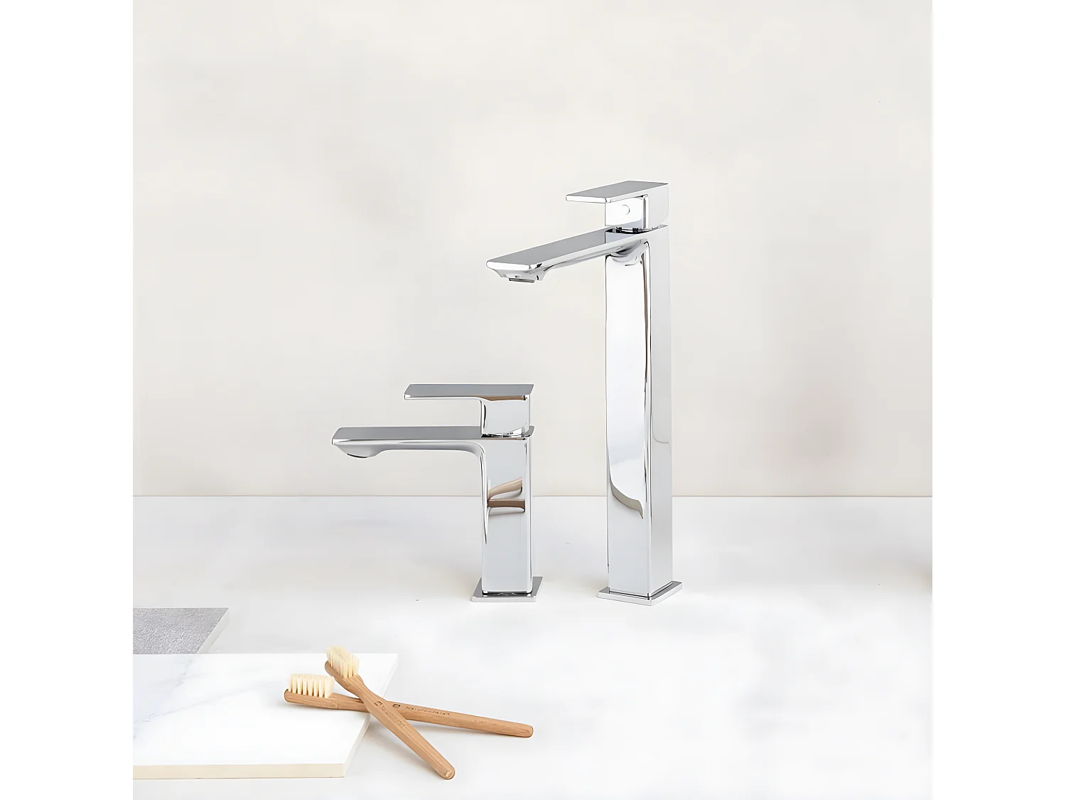 Grifo monomando alto para lavabo CUBO 2 colores