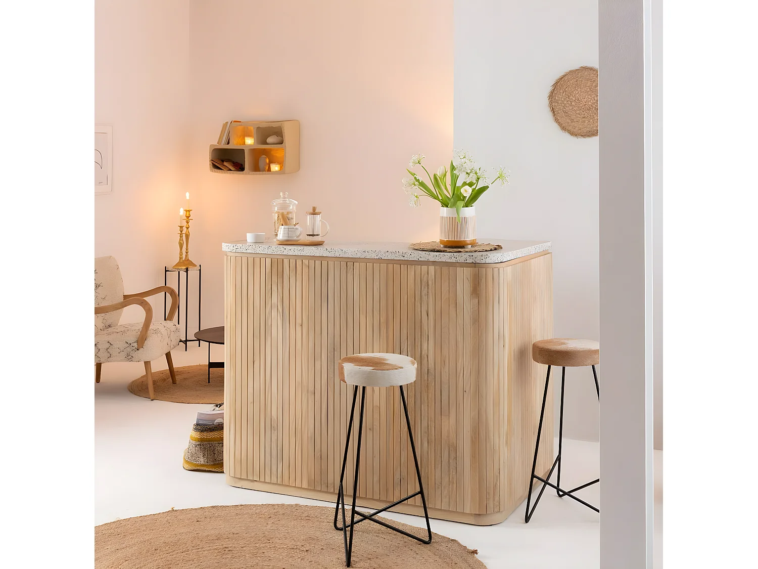 Meuble bar en angle bois de manguier et terrazzo Lou