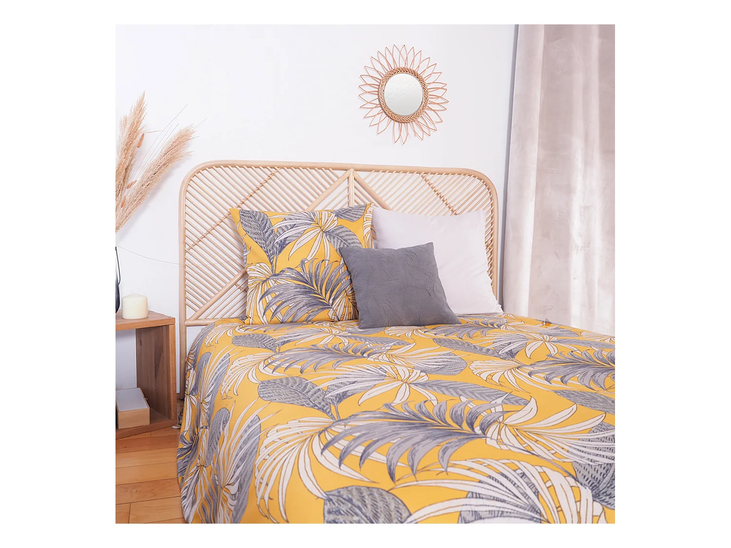 Parure de lit 240x220 cm Microfibre 50% recyclée AQUILIE Jaune 3 pièces