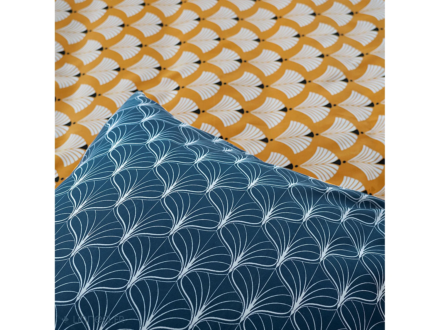 Parure de lit 240x220 cm microfibre PANIA jaune 3 pièces