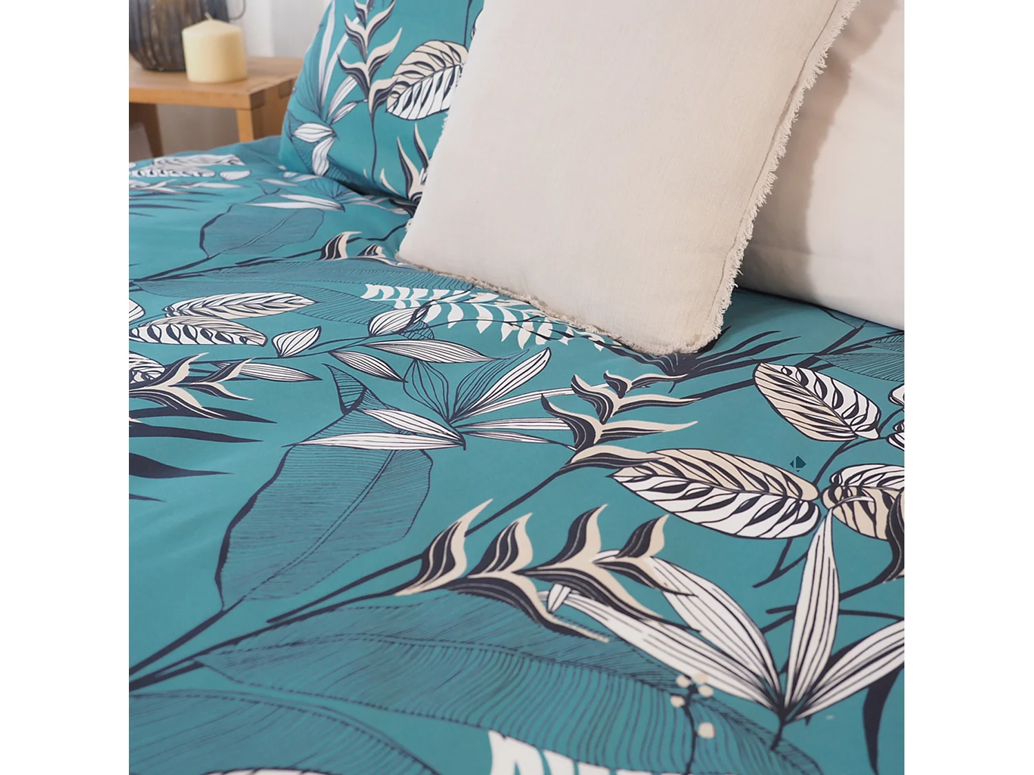 Parure de lit 260x240 cm Microfibre 50% recyclée GRACE Bleu 3 pièces