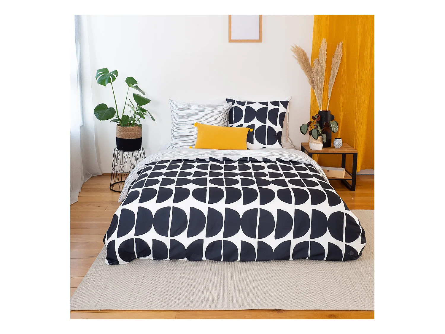 Parure de lit 260x240 cm microfibre AVA Noir 3 pièces